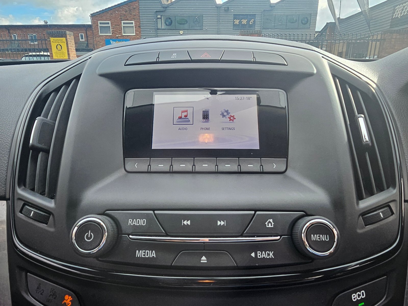 Vauxhall Insignia - Image 34