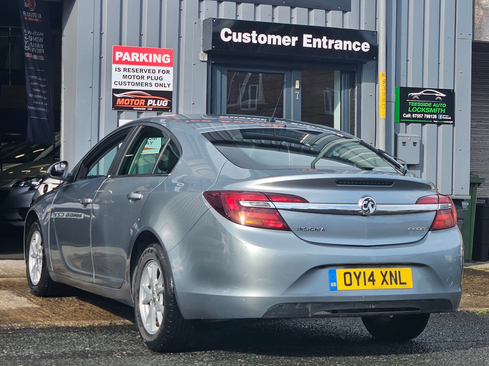 Vauxhall Insignia - Image 2