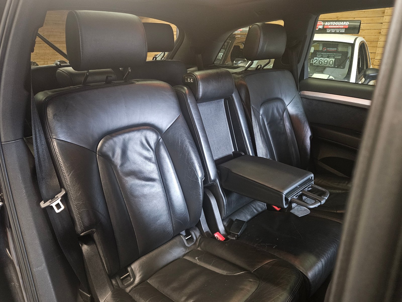 Audi Q7 - Image 24