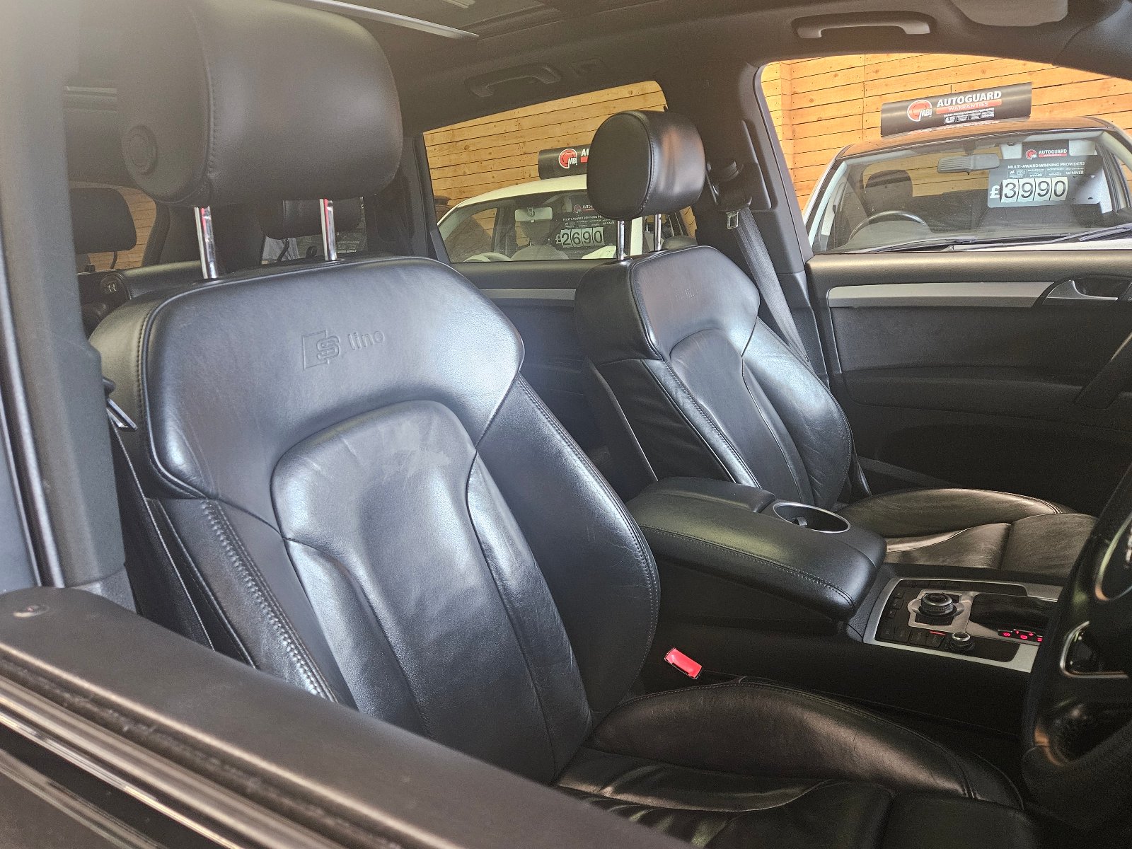 Audi Q7 - Image 31