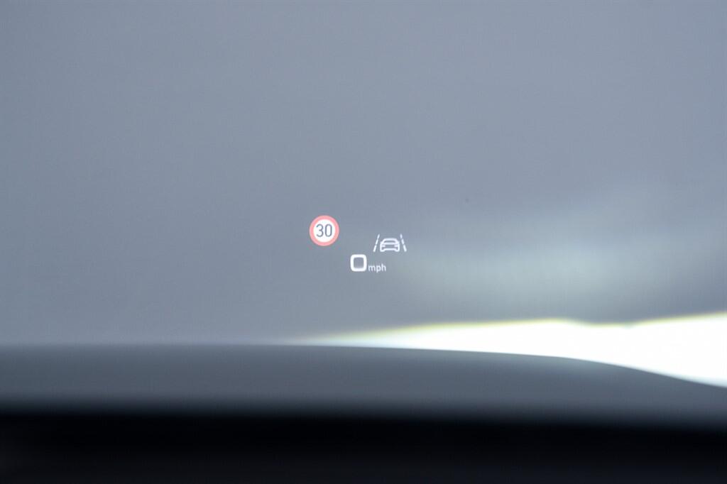 Audi Q7 - Image 5