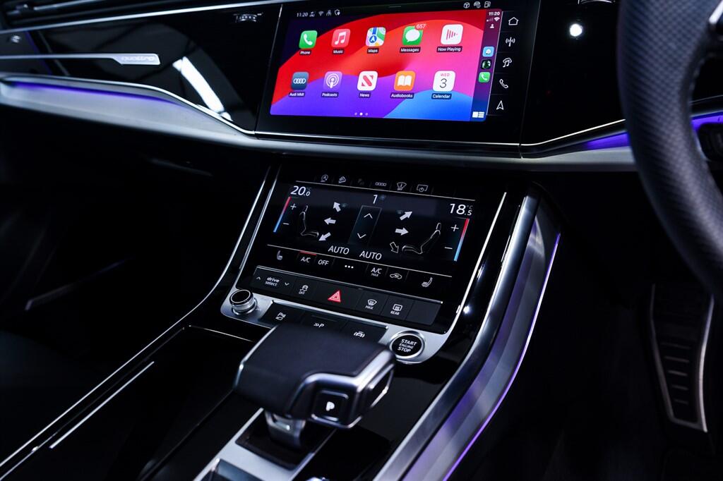 Audi Q7 - Image 17