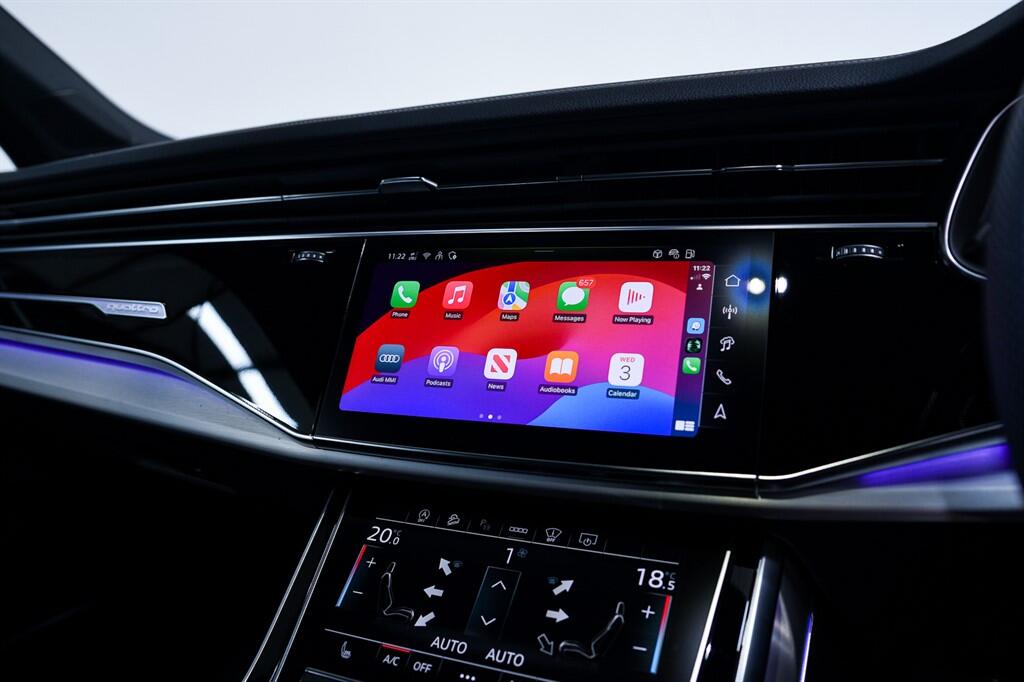Audi Q7 - Image 18