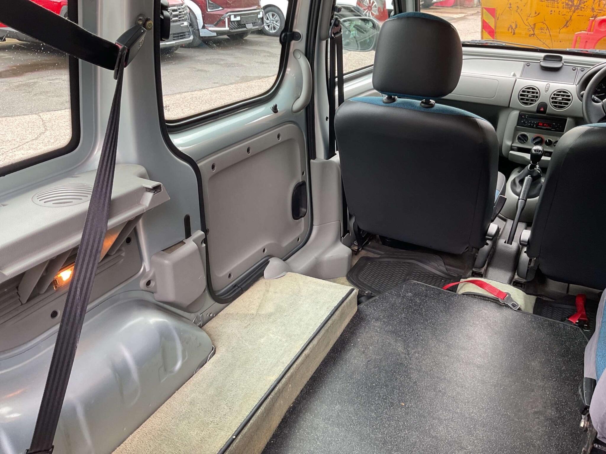 Renault Kangoo - Image 8
