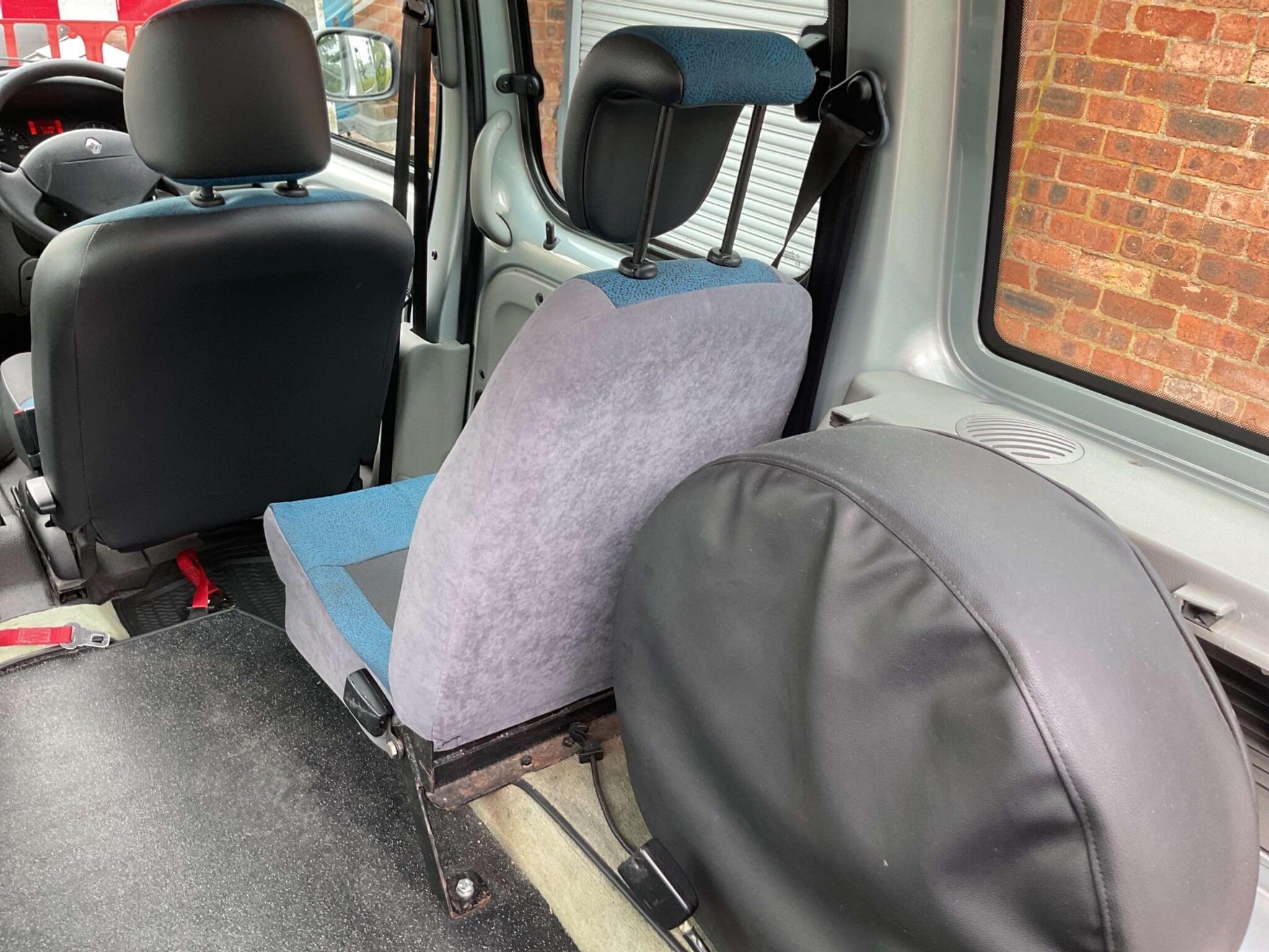 Renault Kangoo - Image 10
