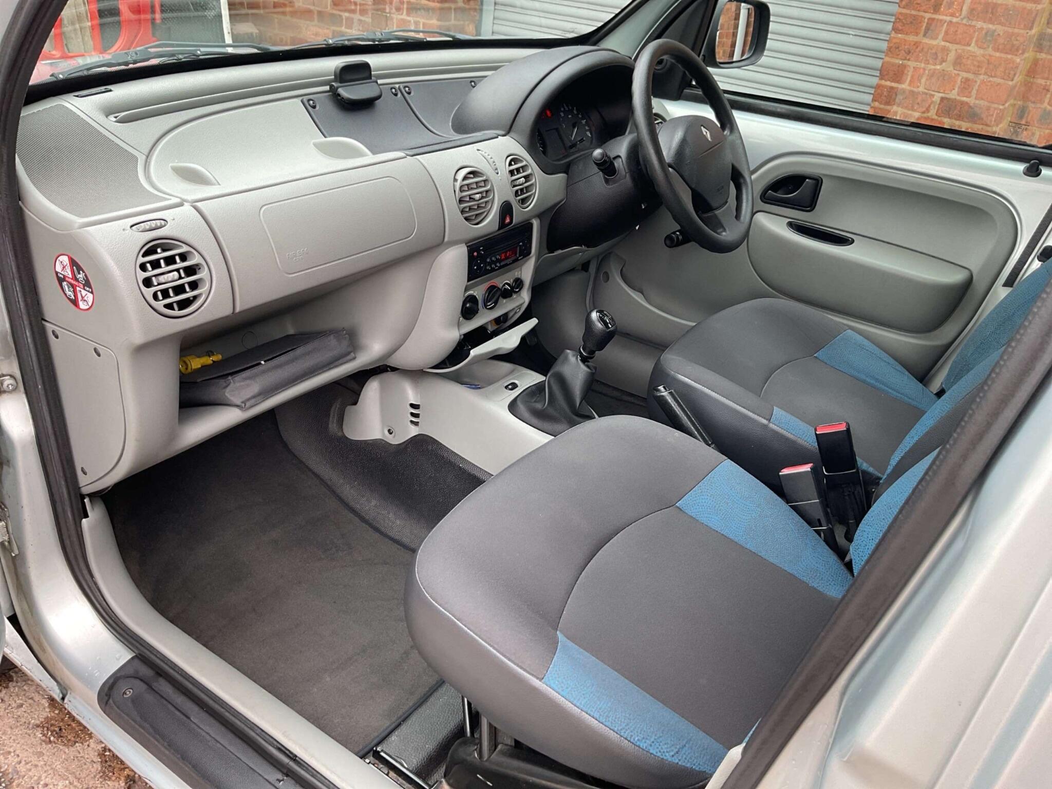 Renault Kangoo - Image 13