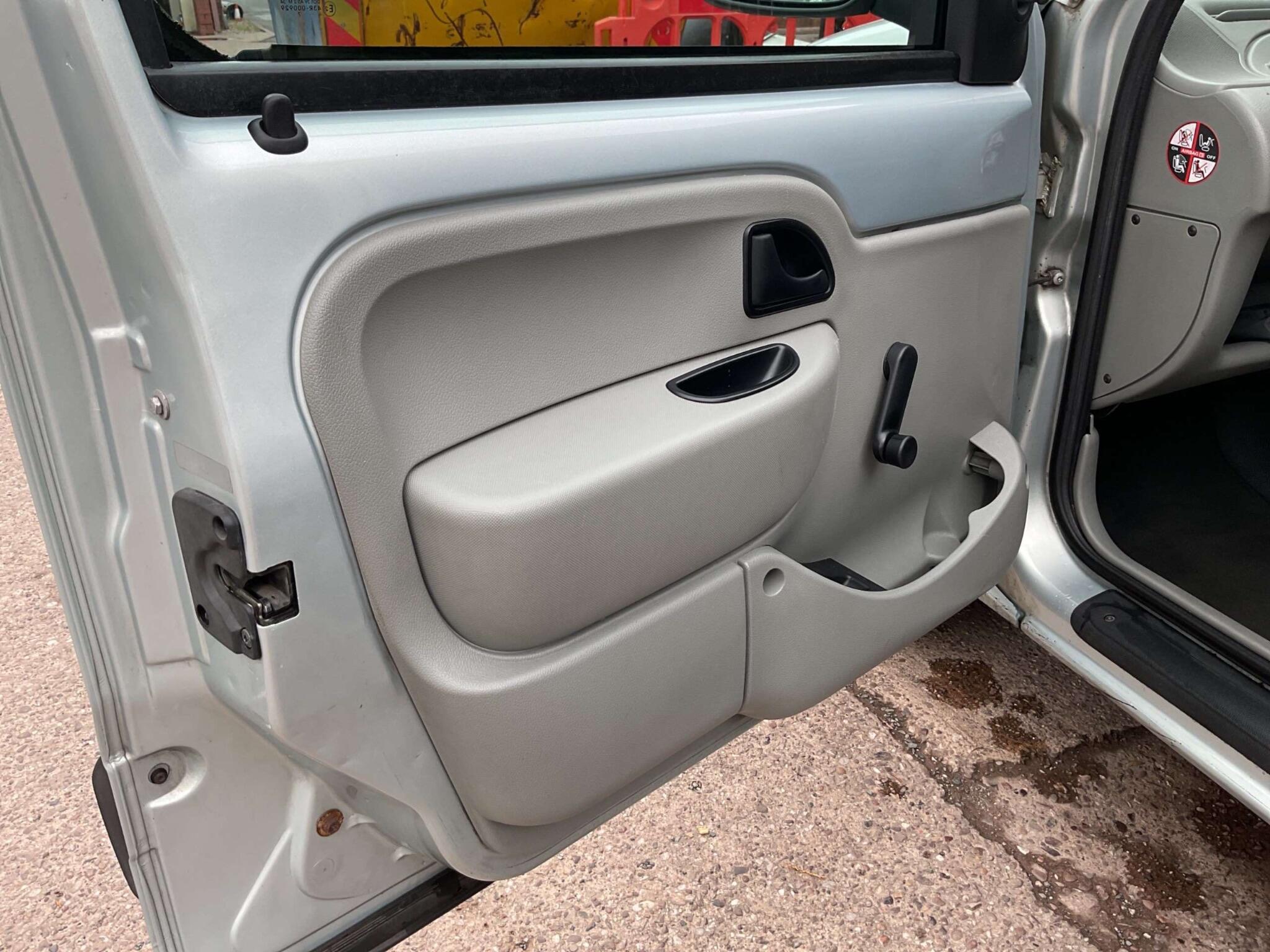 Renault Kangoo - Image 15