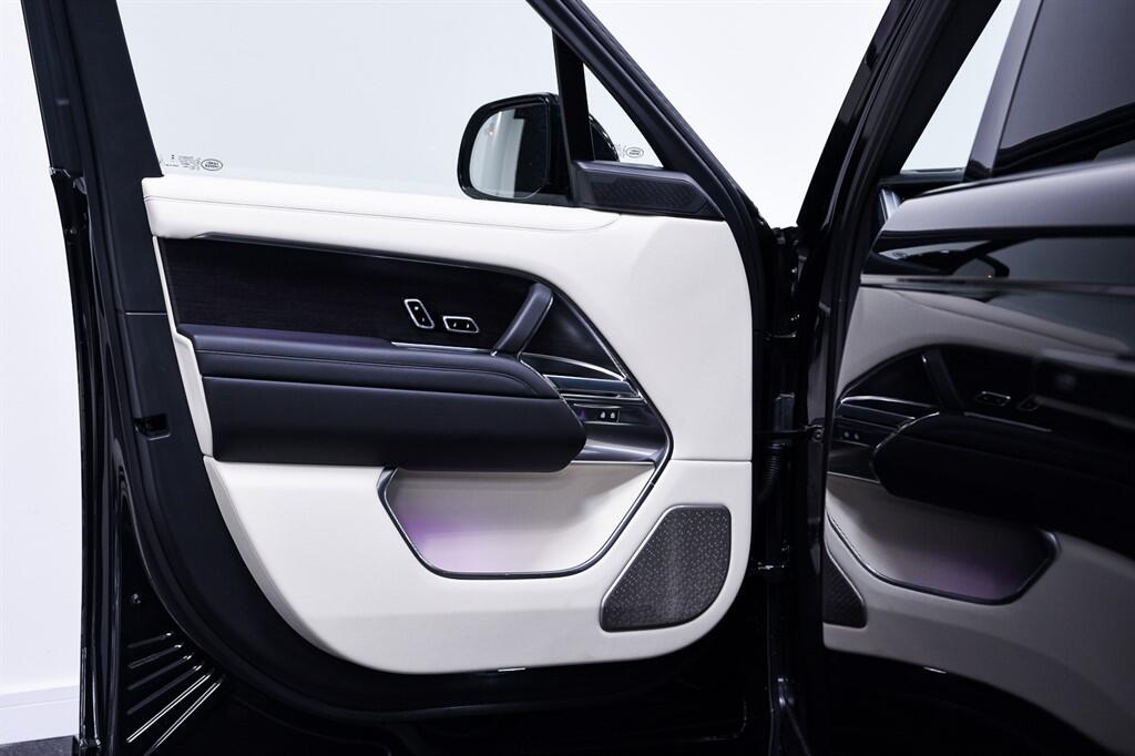 Land Rover Range Rover - Image 19