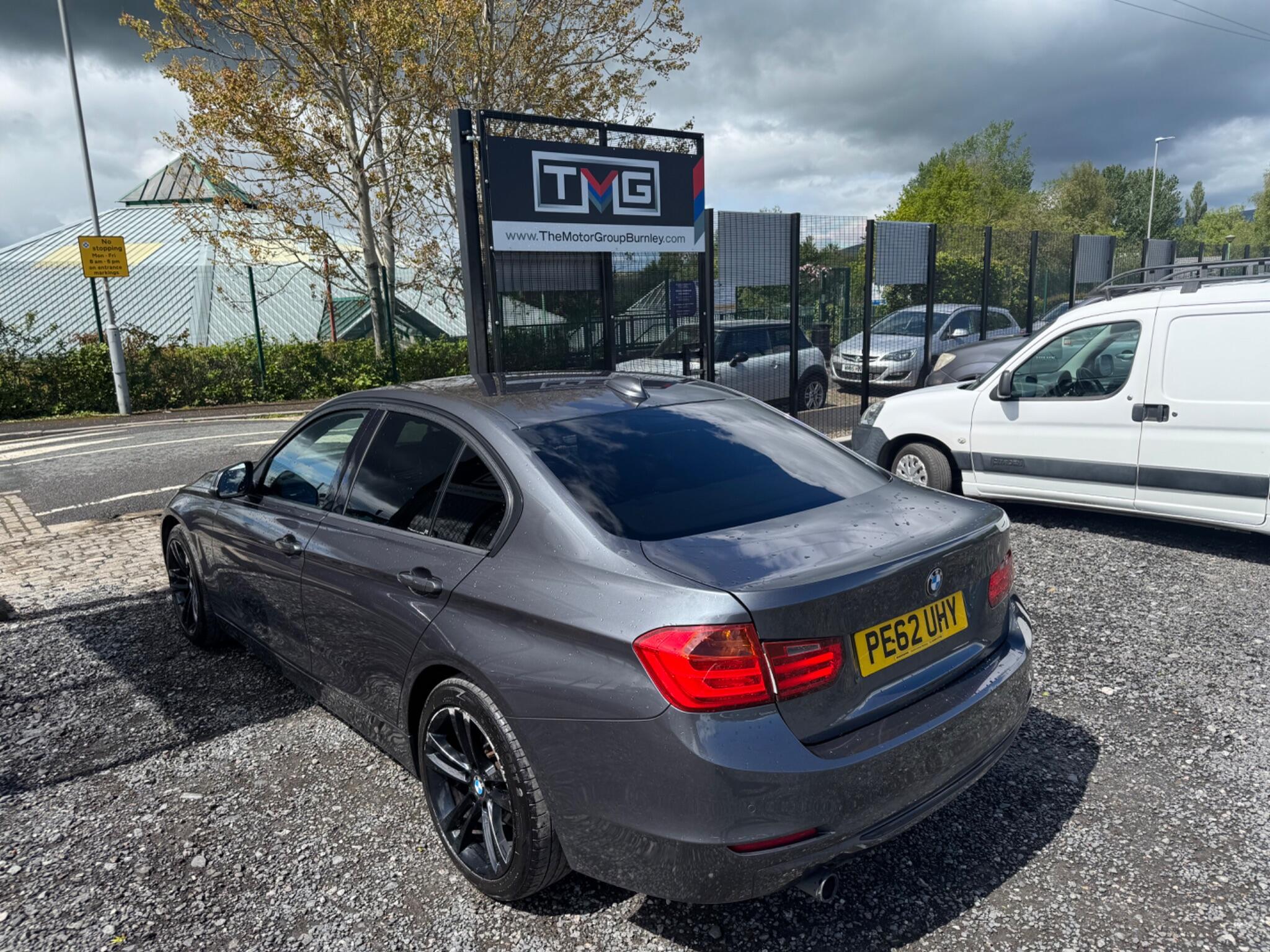 BMW 3 Series - Image 11