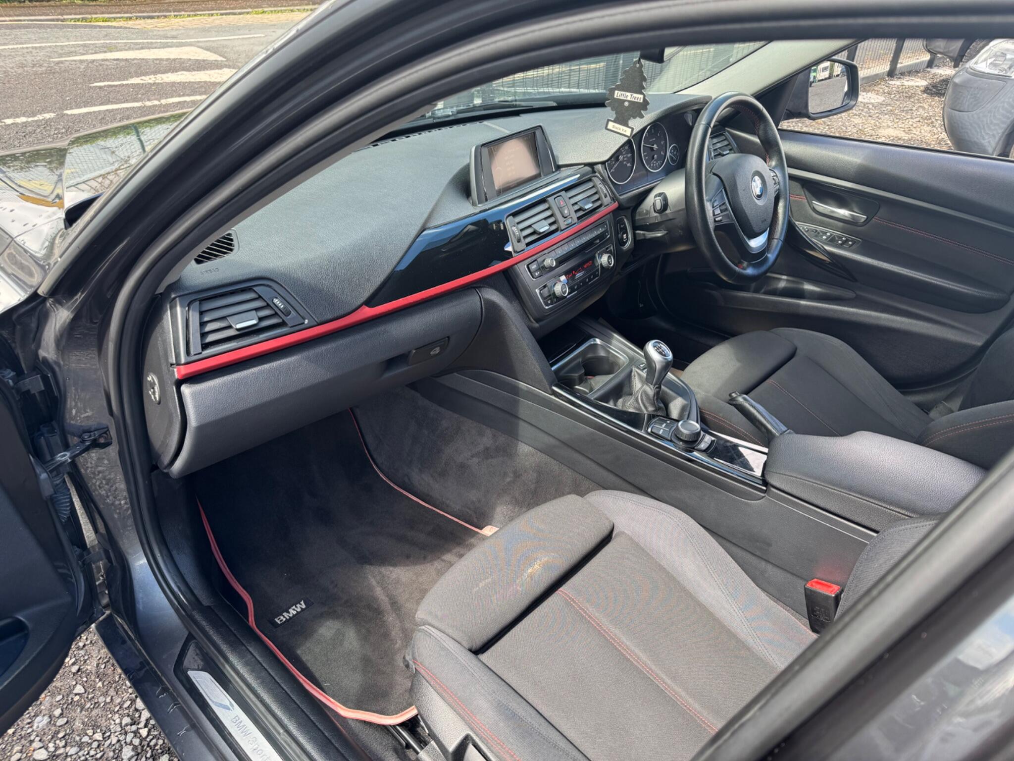 BMW 3 Series - Image 13