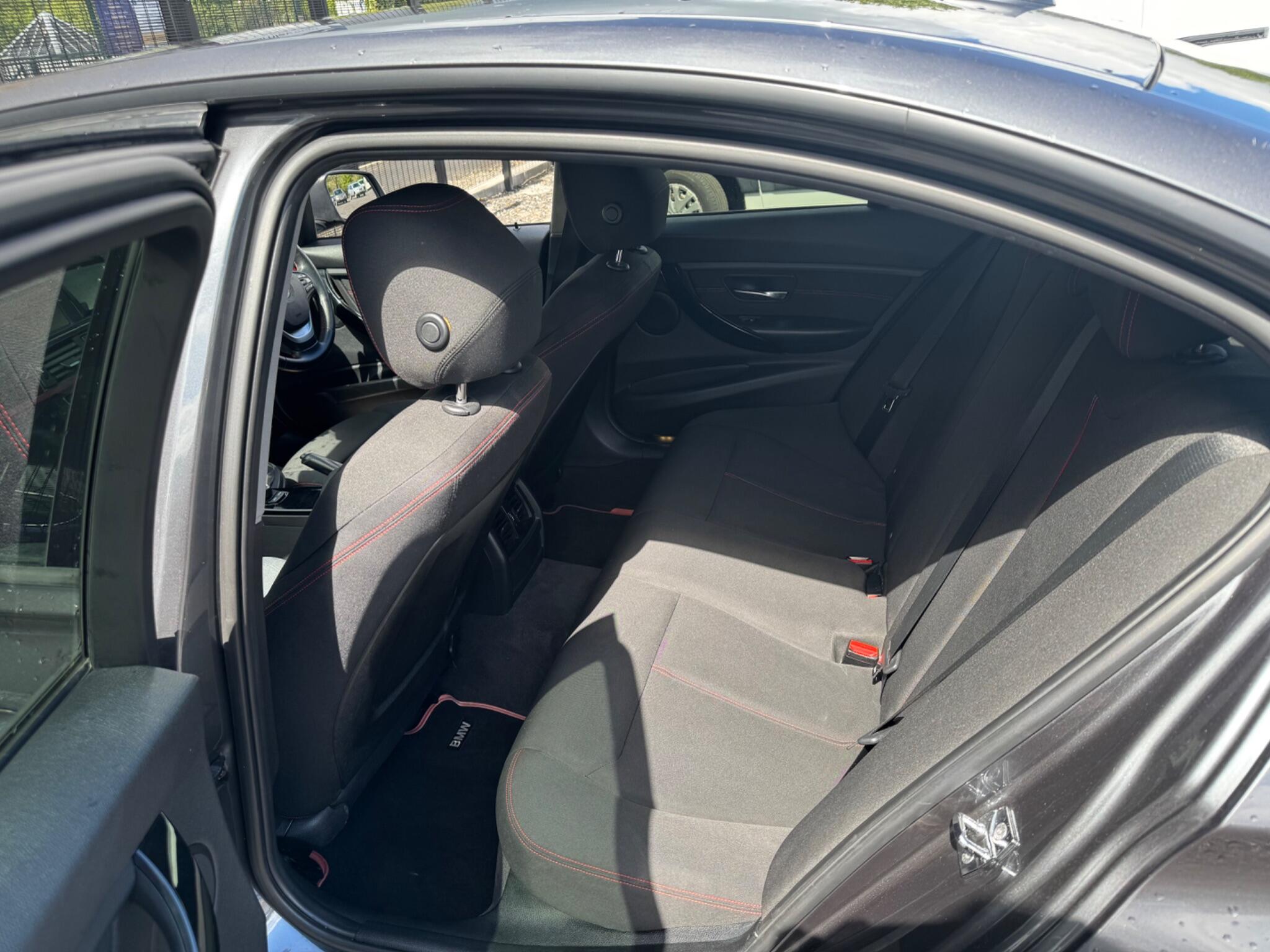 BMW 3 Series - Image 15