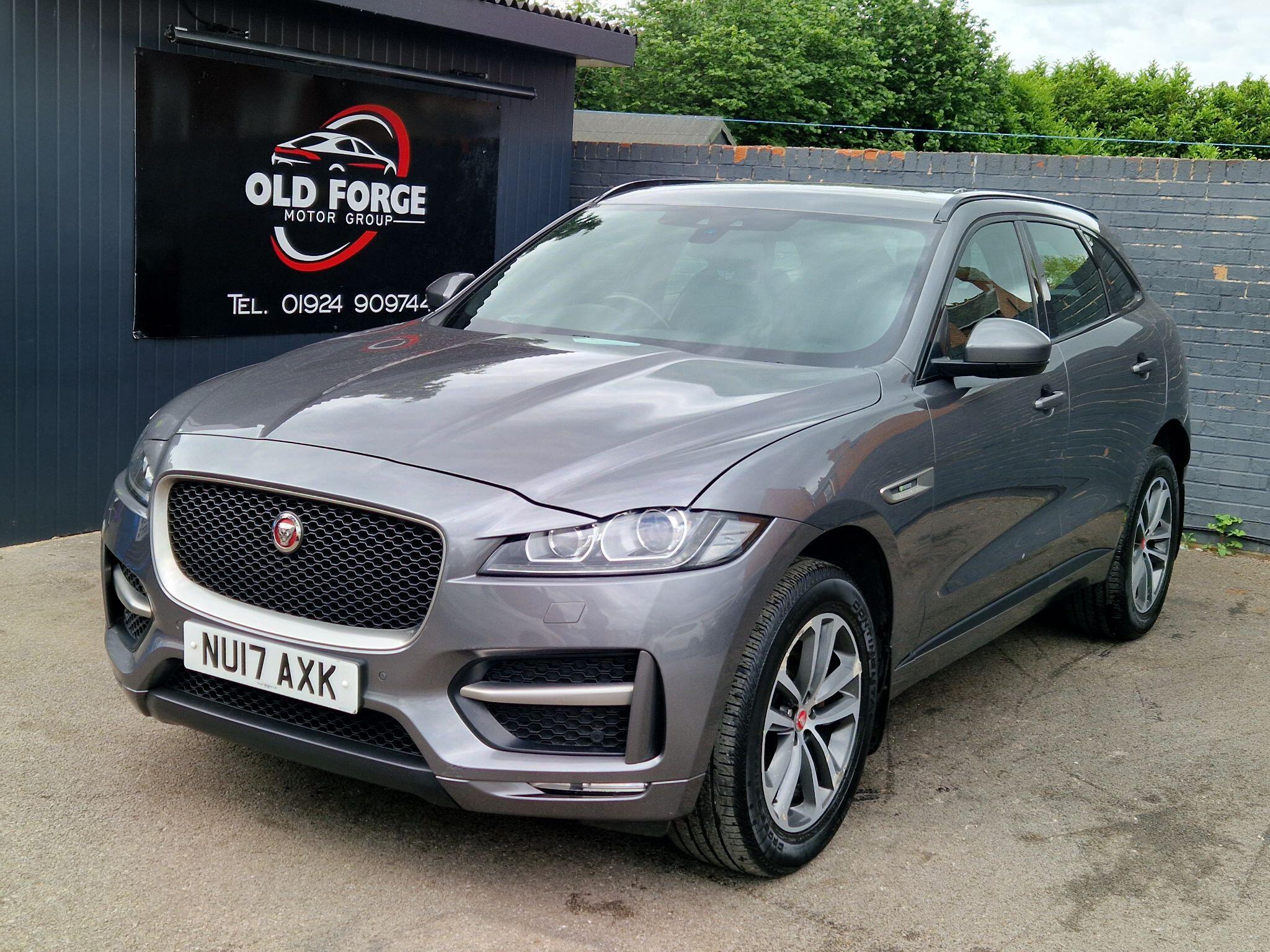 Jaguar F-Pace