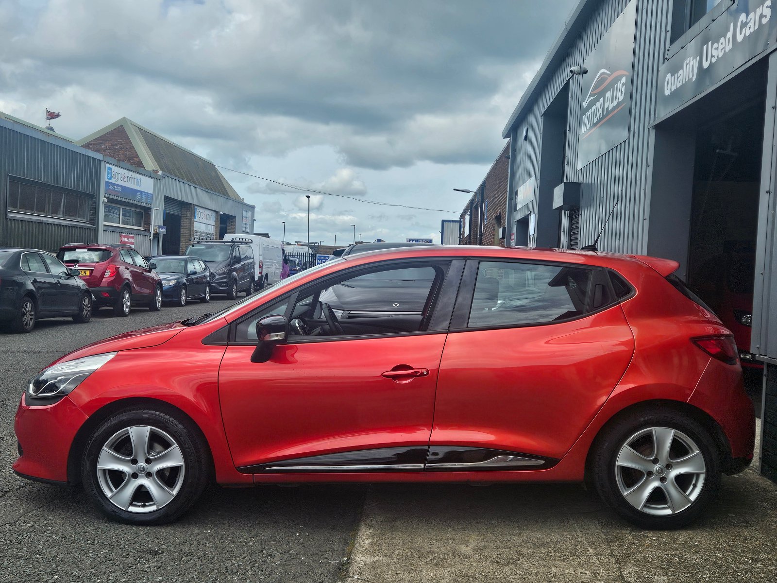 Renault Clio - Image 7
