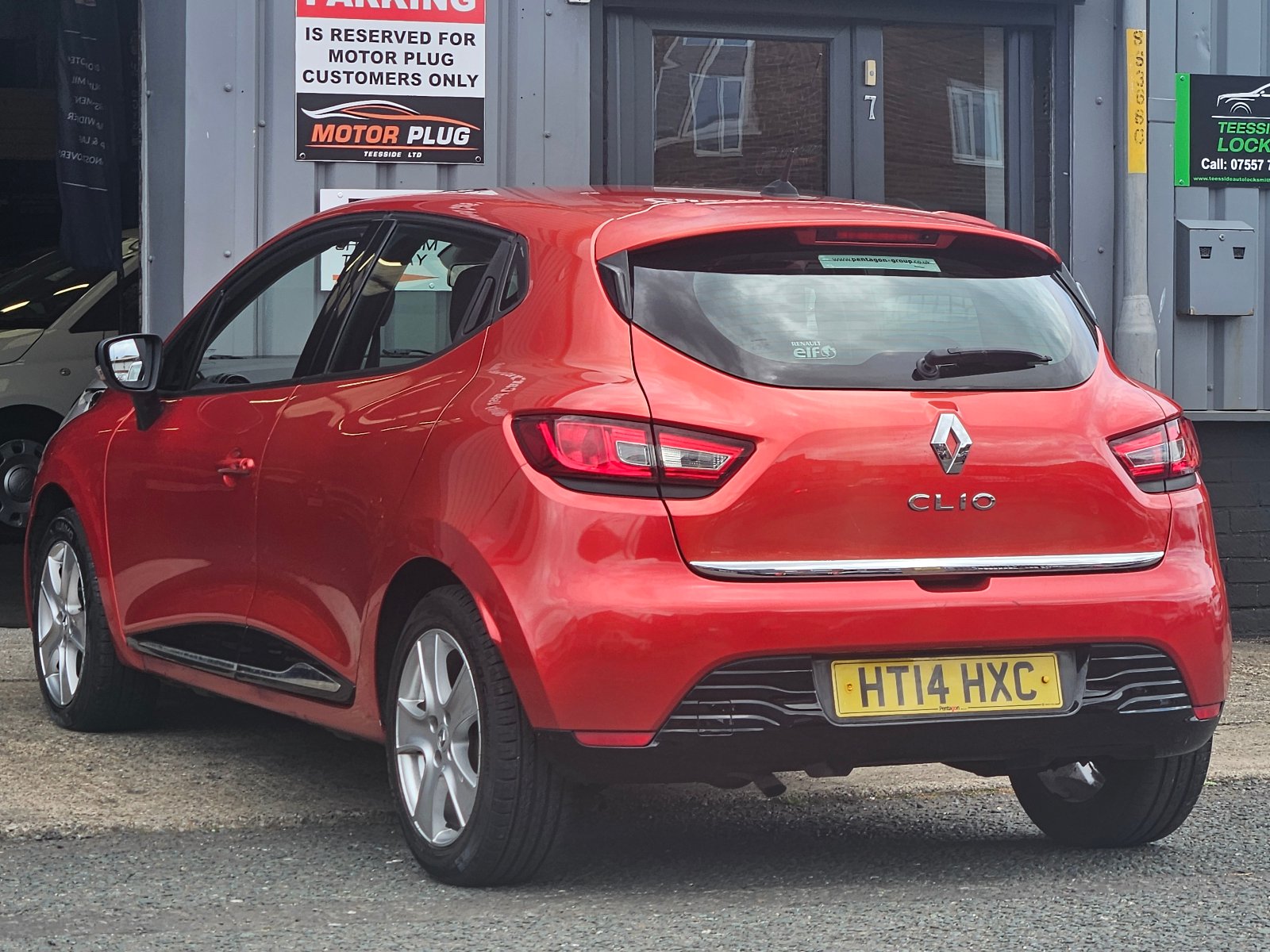 Renault Clio - Image 2