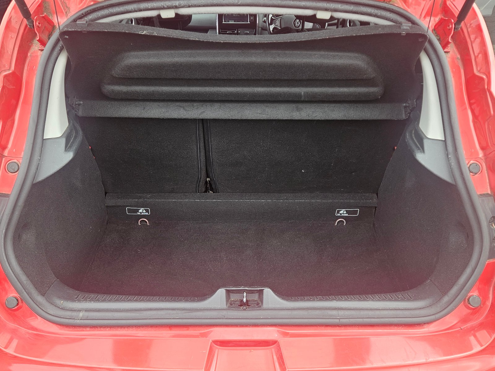 Renault Clio - Image 14