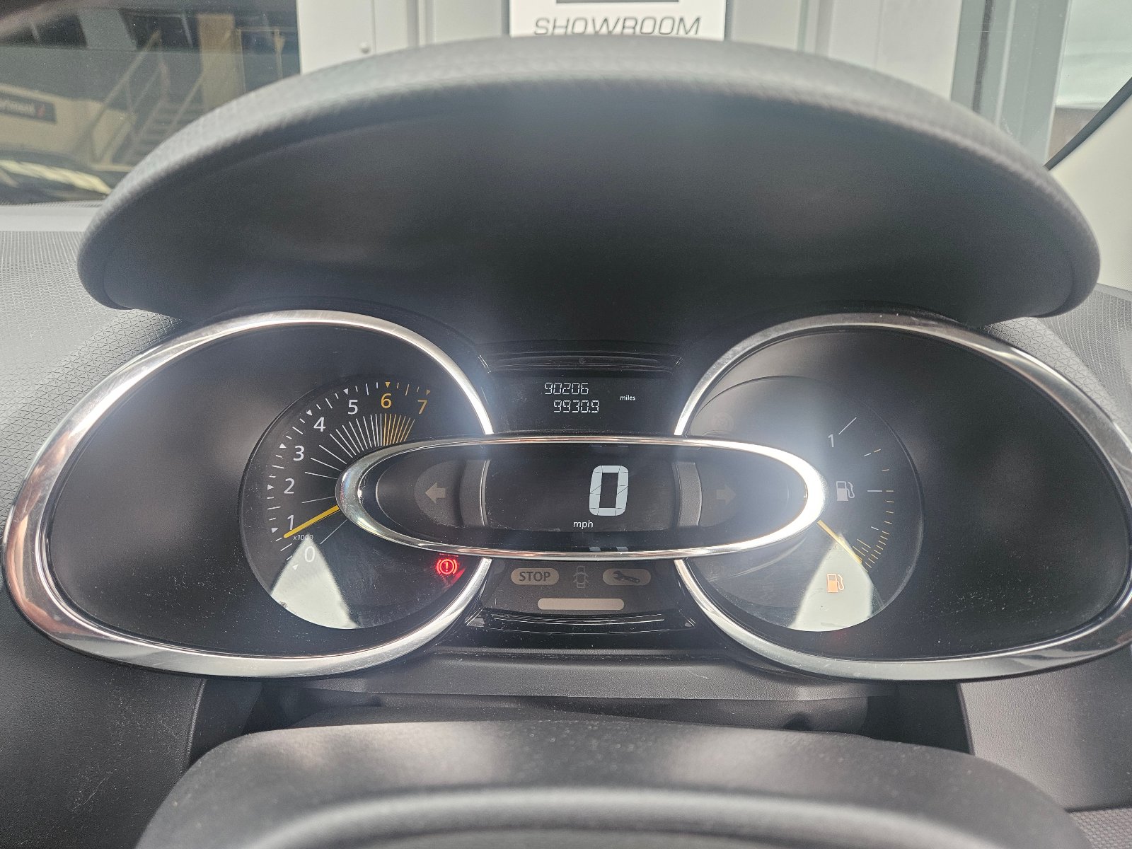 Renault Clio - Image 23