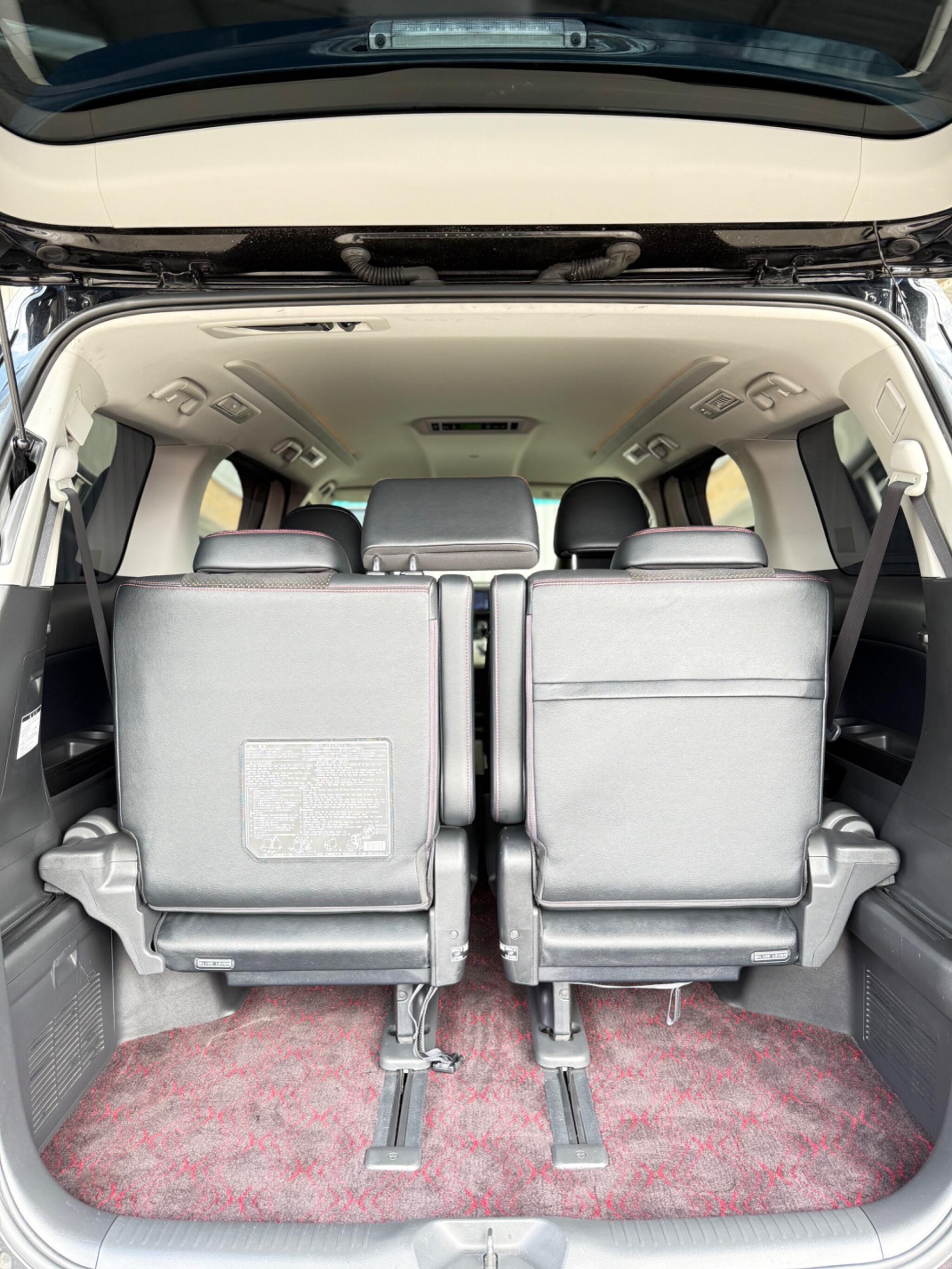 Toyota Vellfire - Image 41