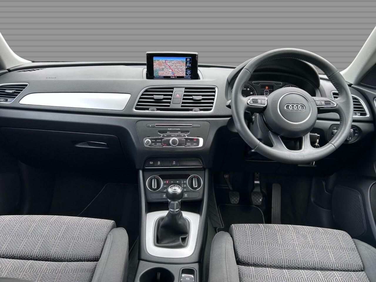 Audi Q3 - Image 15