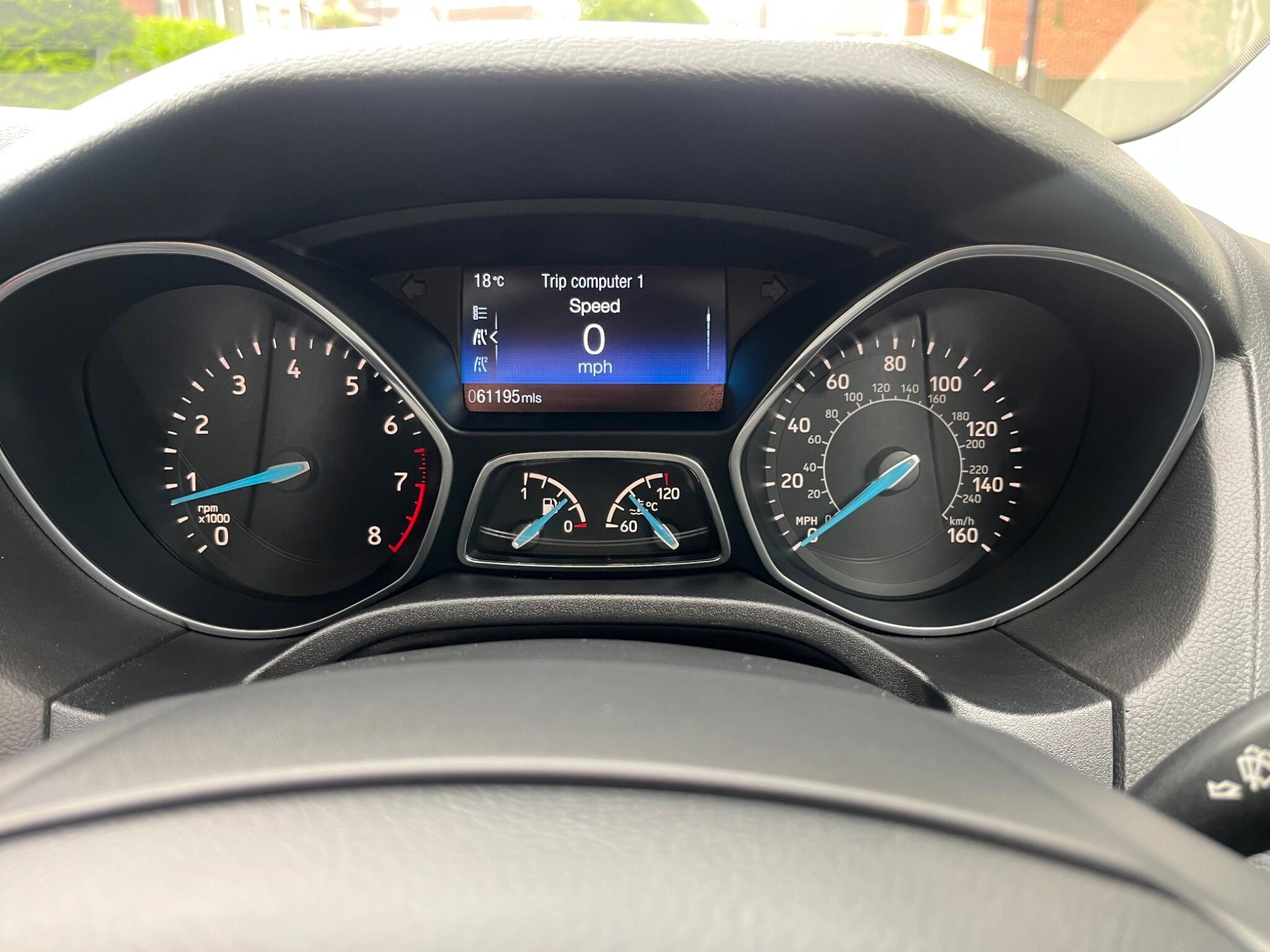 Ford Focus - Image 6