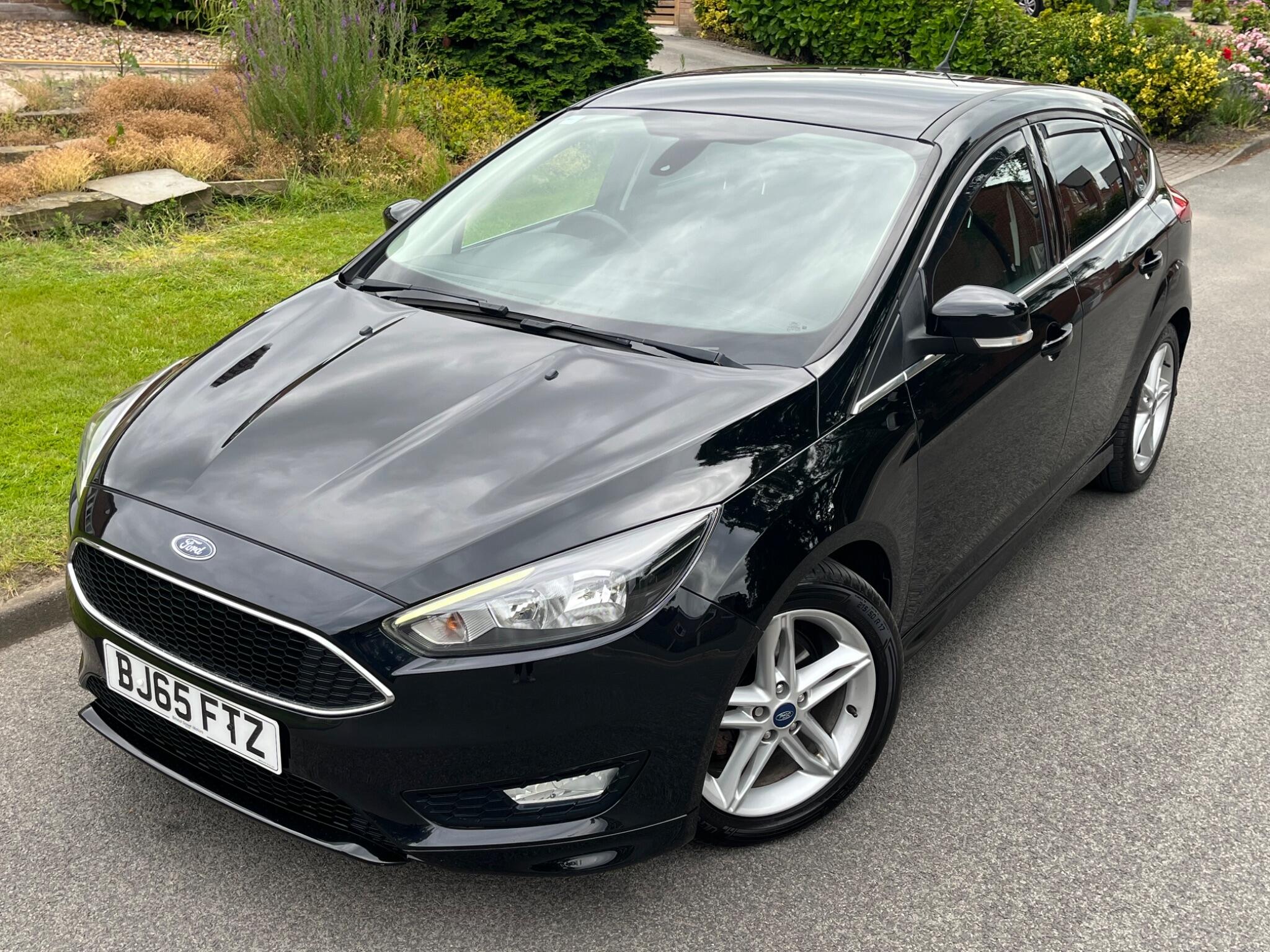 Ford Focus - Image 18