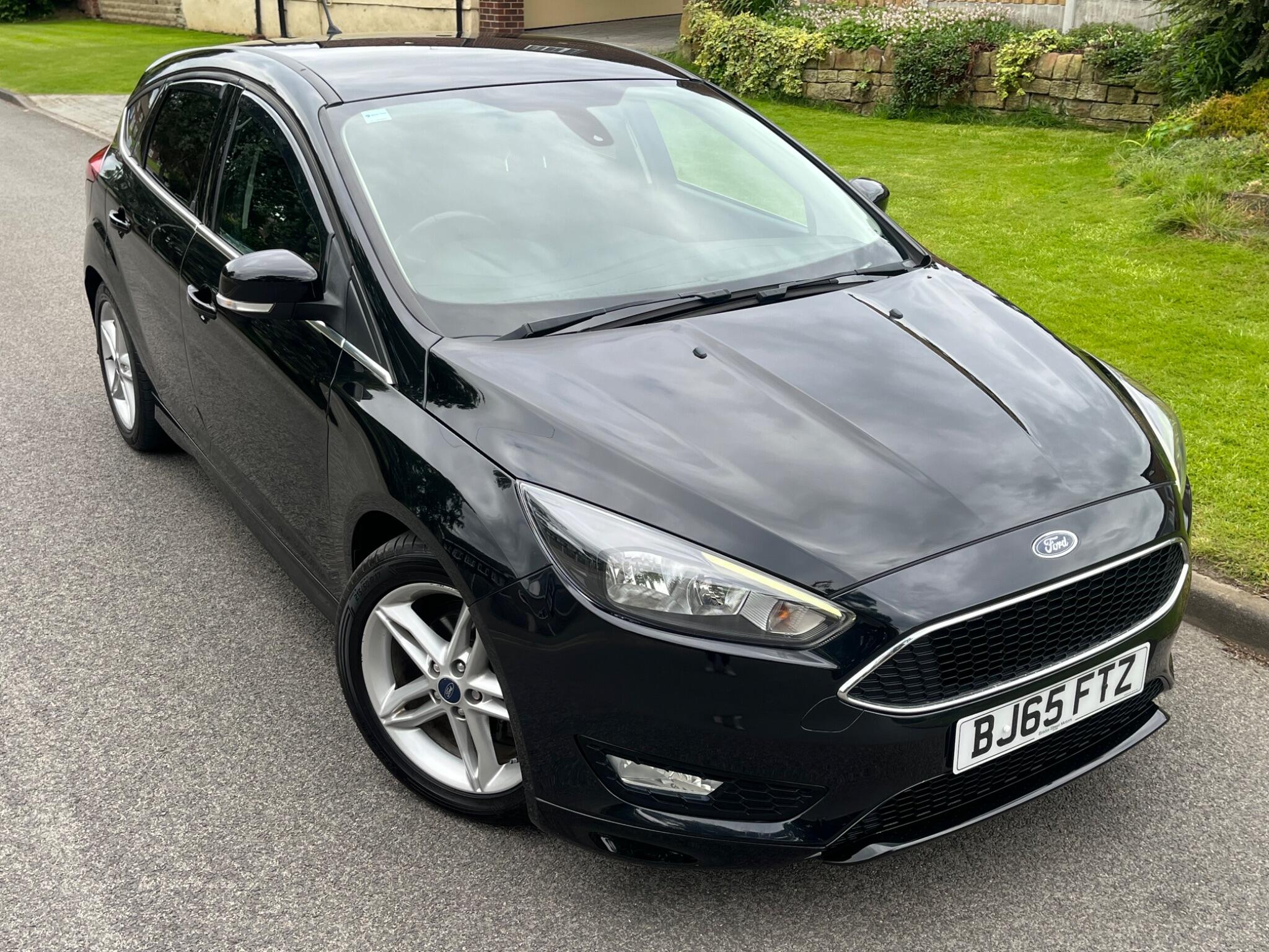 Ford Focus - Image 21