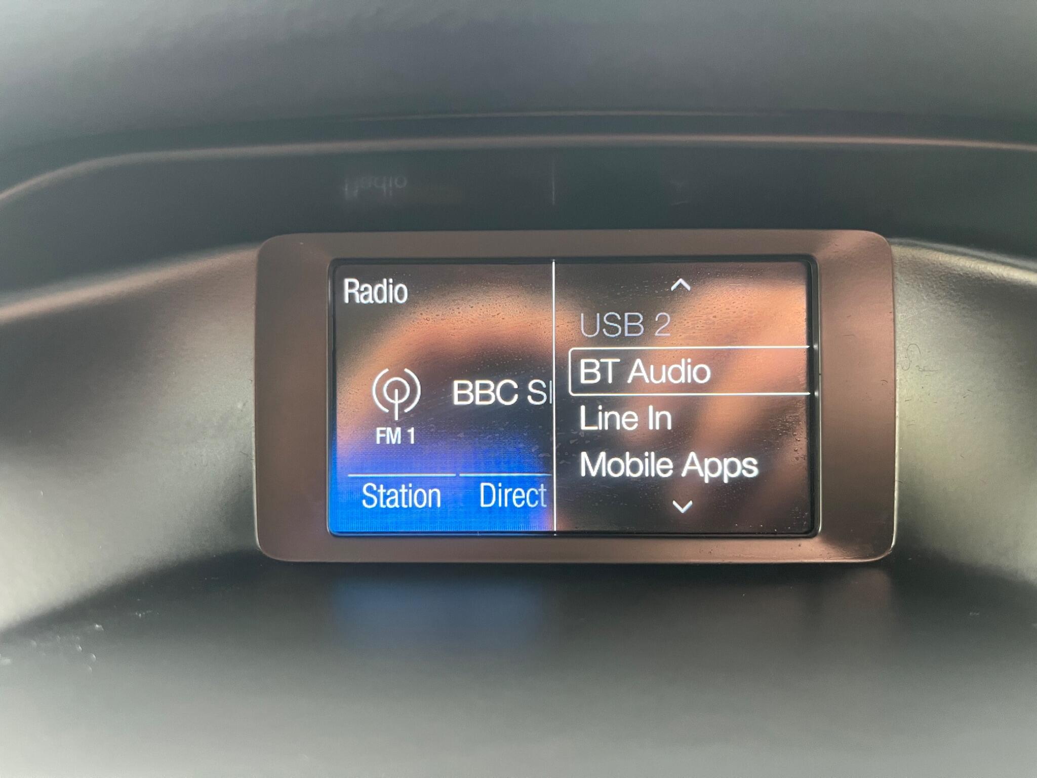 Ford Focus - Image 39
