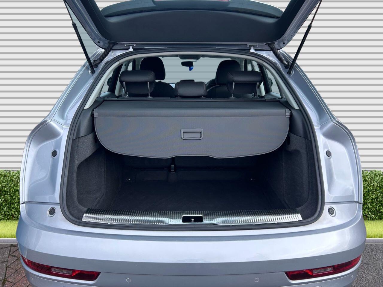 Audi Q3 - Image 12