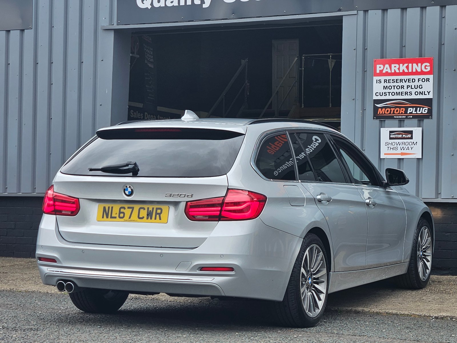 BMW 3 Series - Image 6