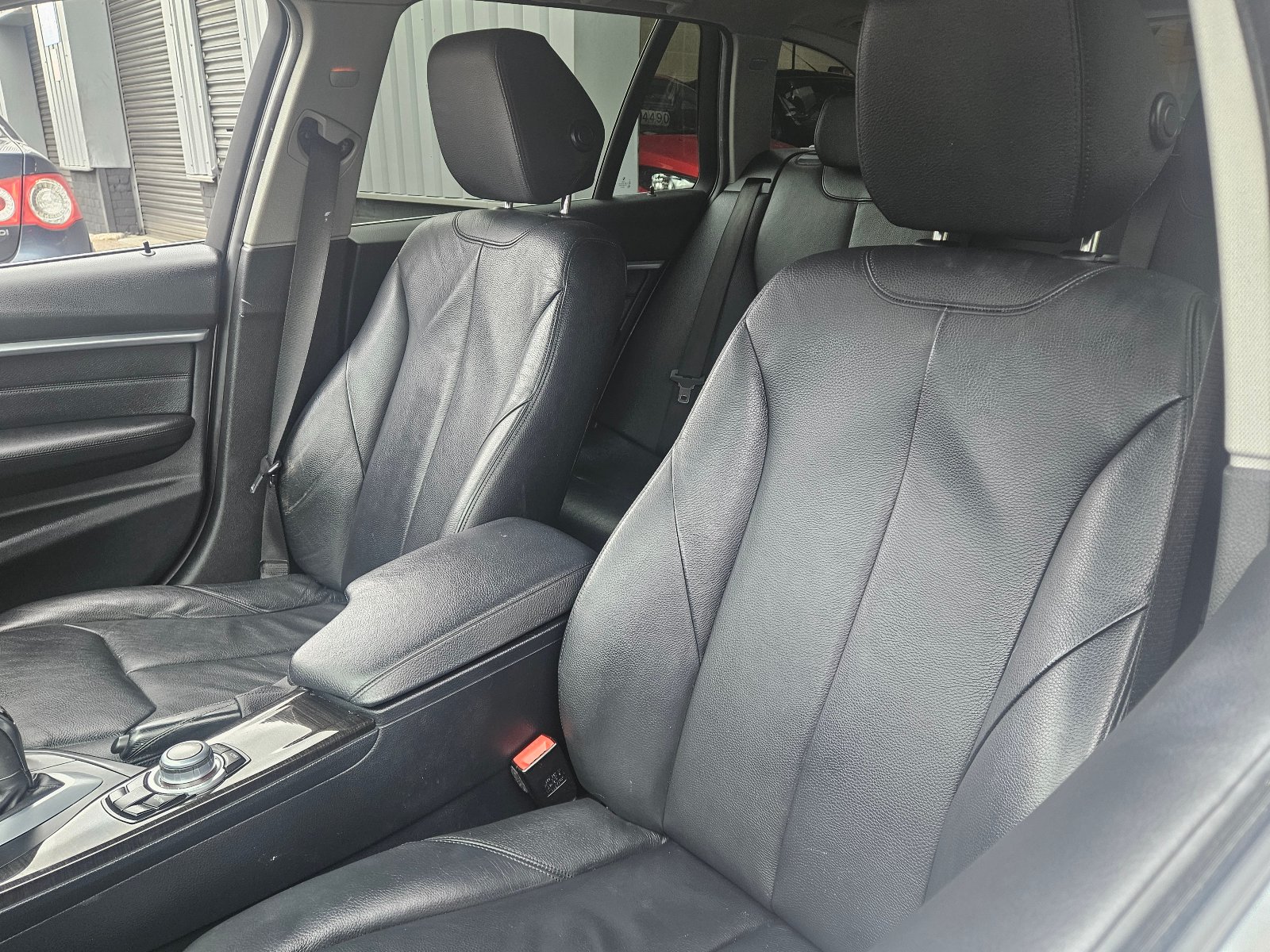 BMW 3 Series - Image 18