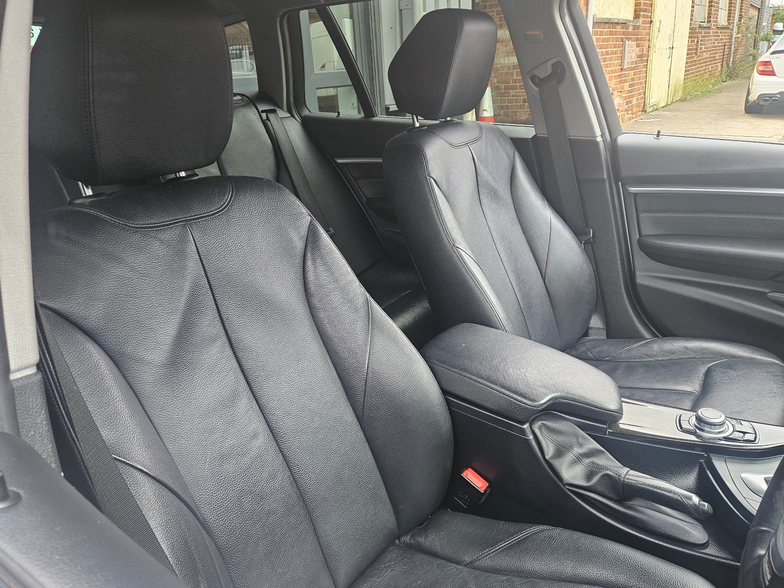 BMW 3 Series - Image 21