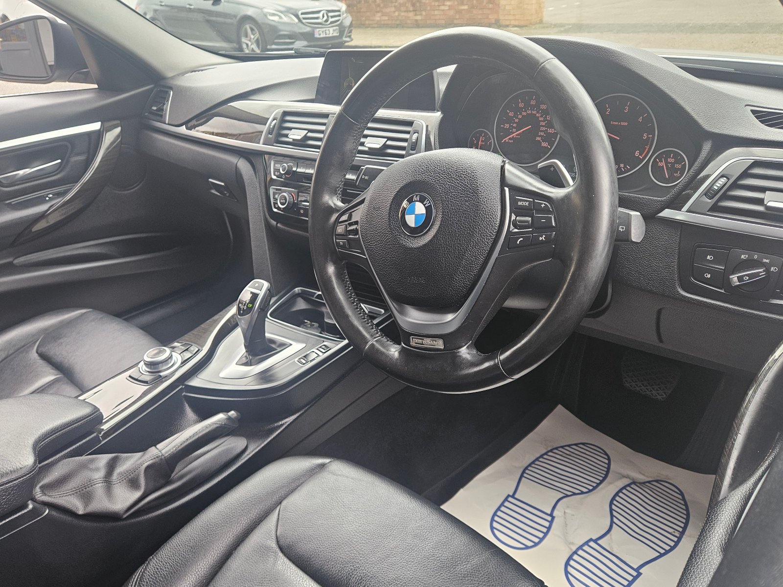 BMW 3 Series - Image 22