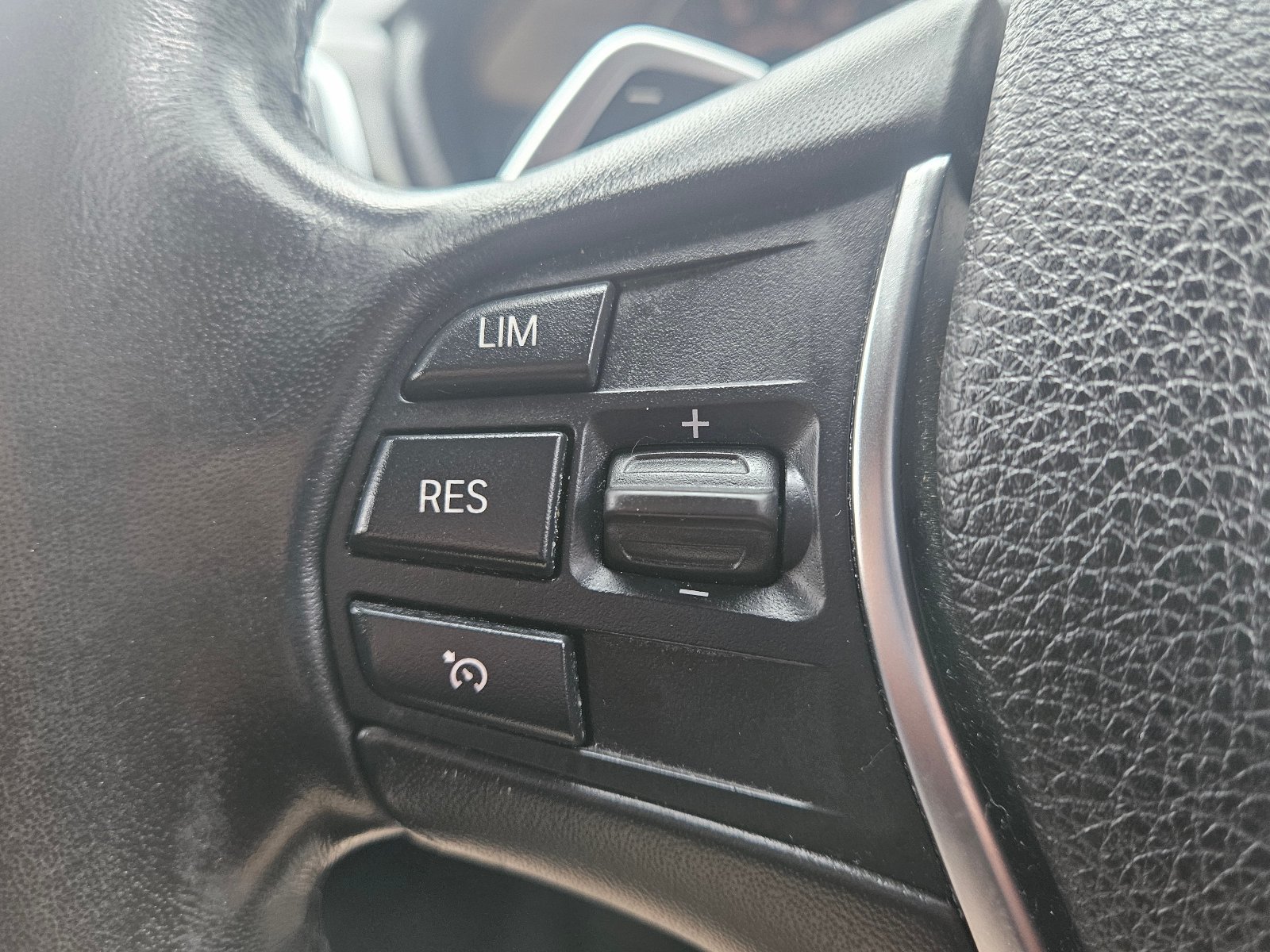 BMW 3 Series - Image 28