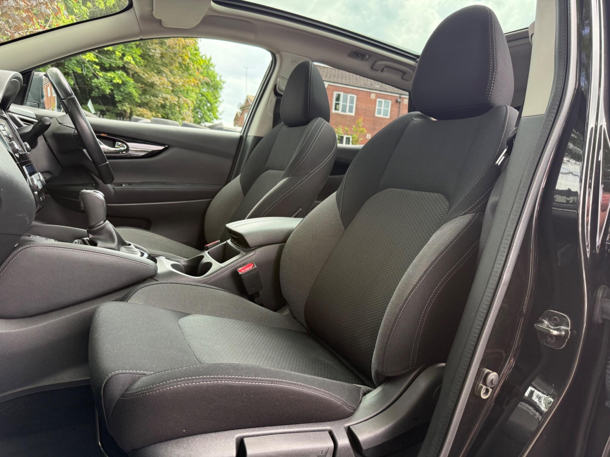 Nissan Qashqai - Image 12