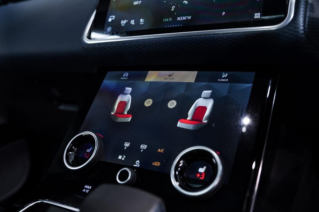 Land Rover Range Rover Velar - Image 15
