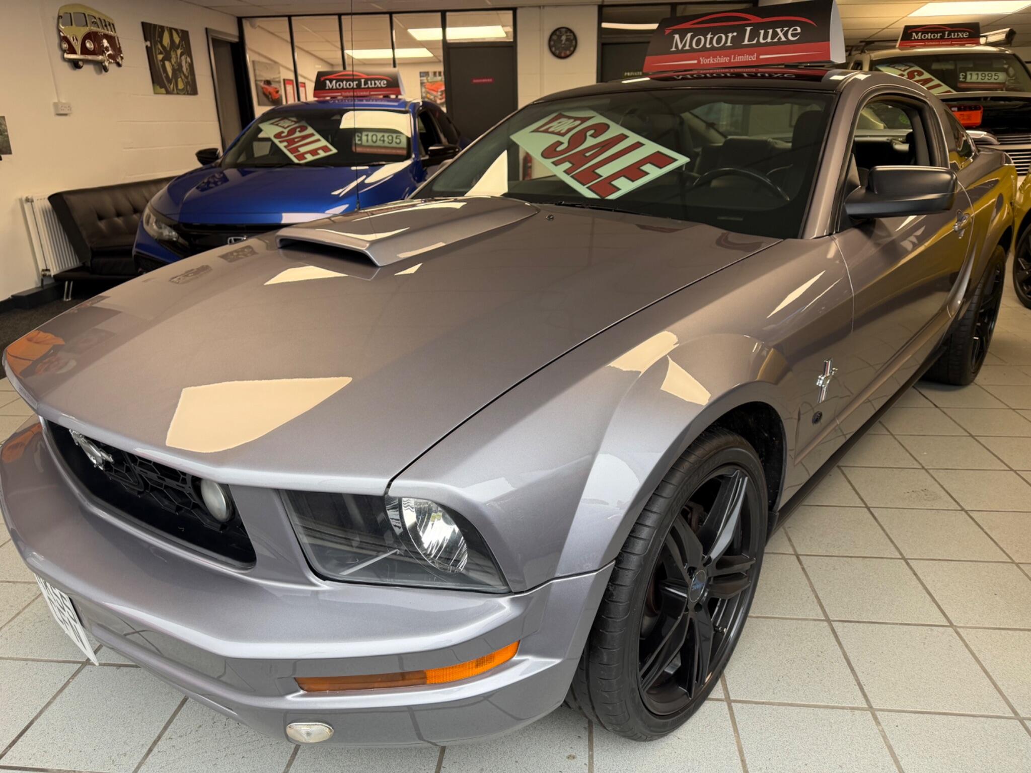 Ford Mustang - Image 3