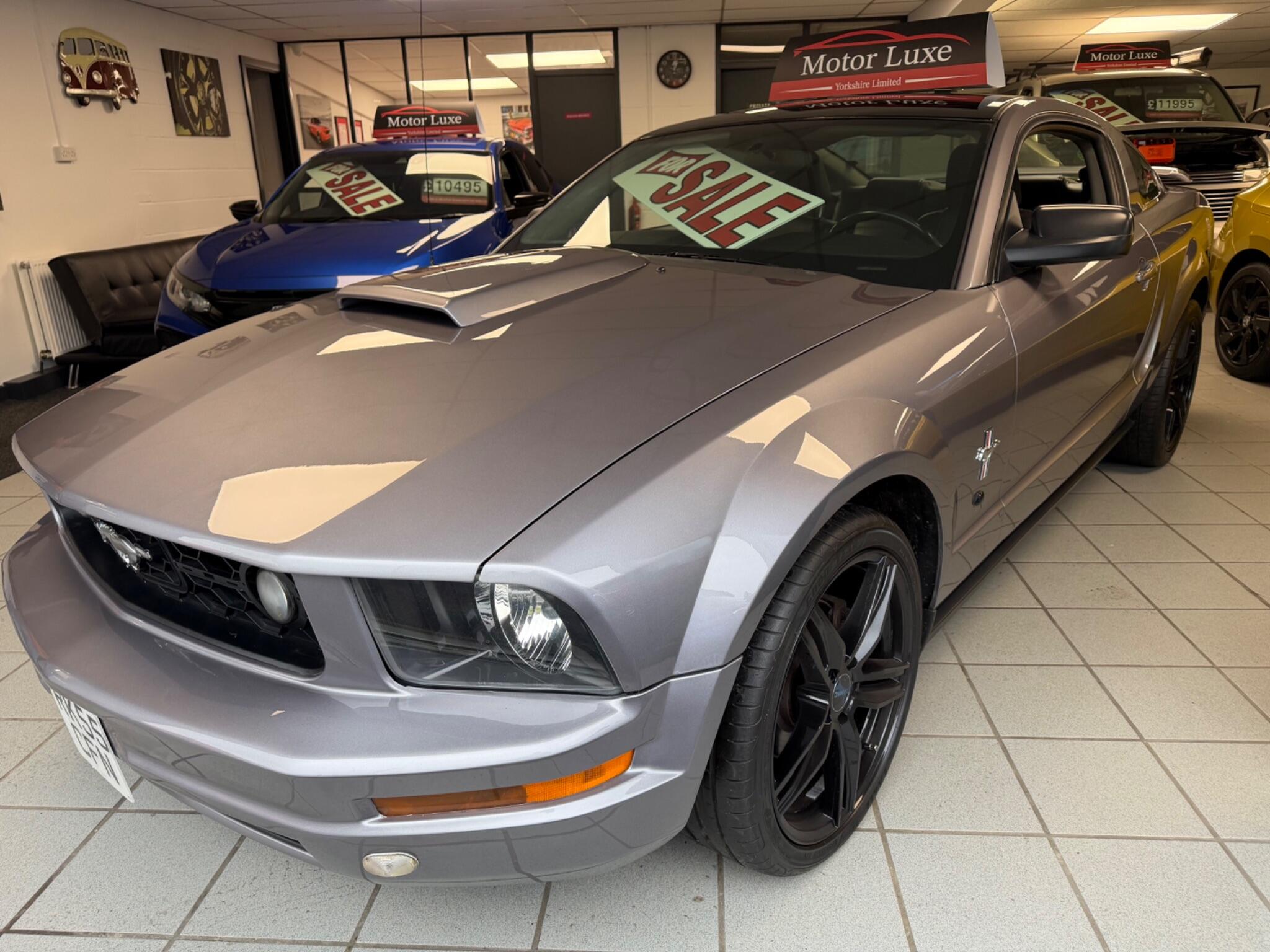 Ford Mustang - Image 19