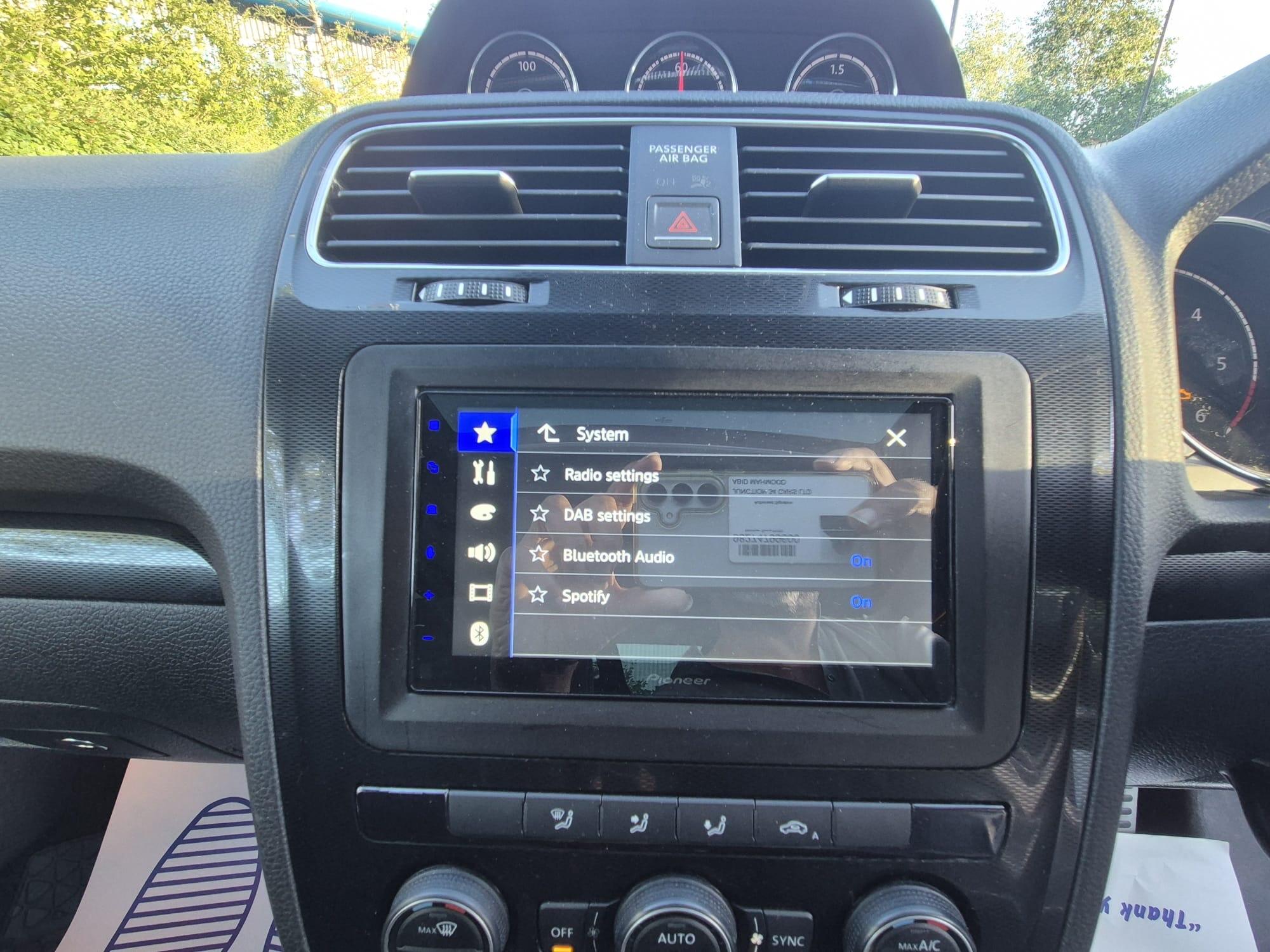 Volkswagen Scirocco - Image 31