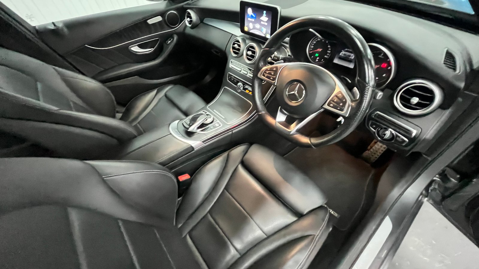 Mercedes C Class - Image 7