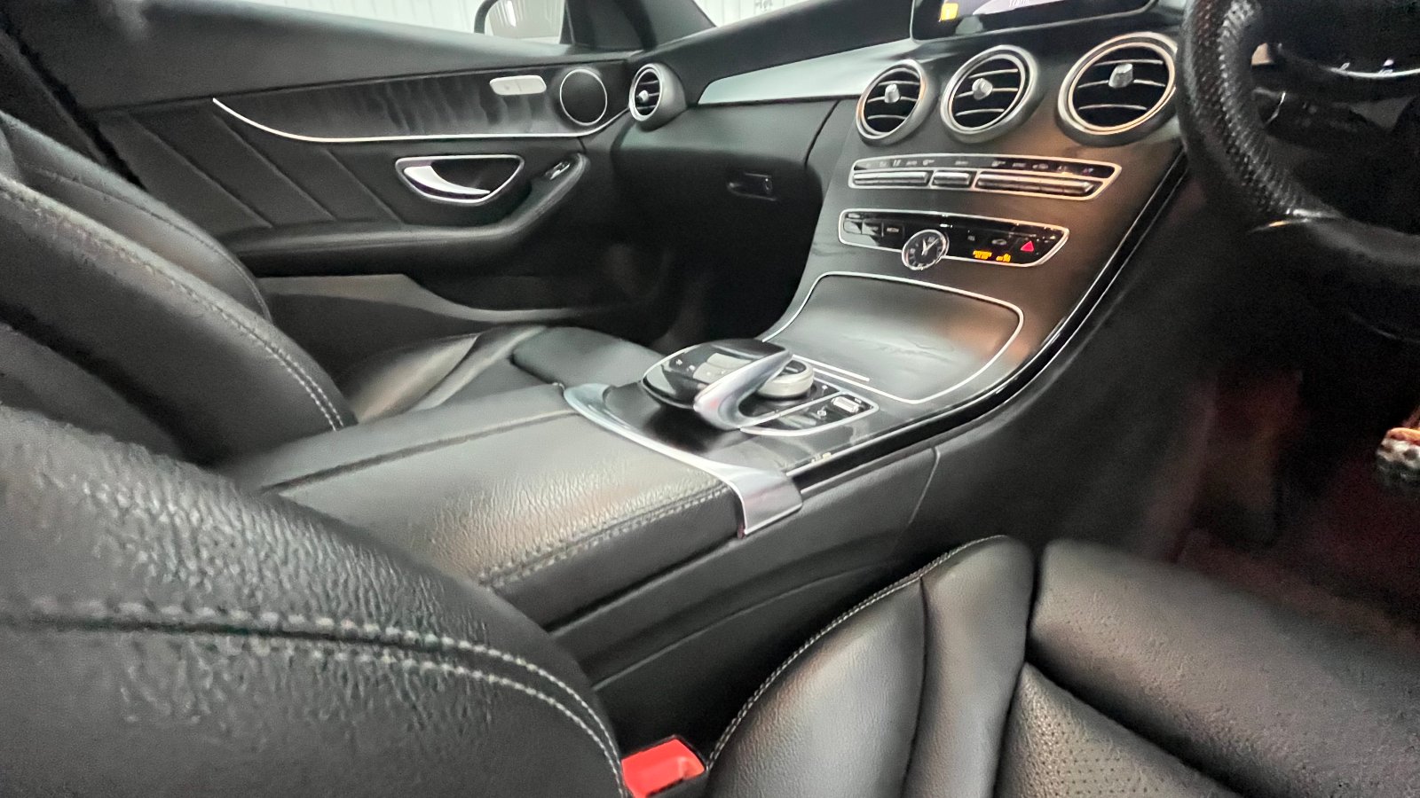 Mercedes C Class - Image 26
