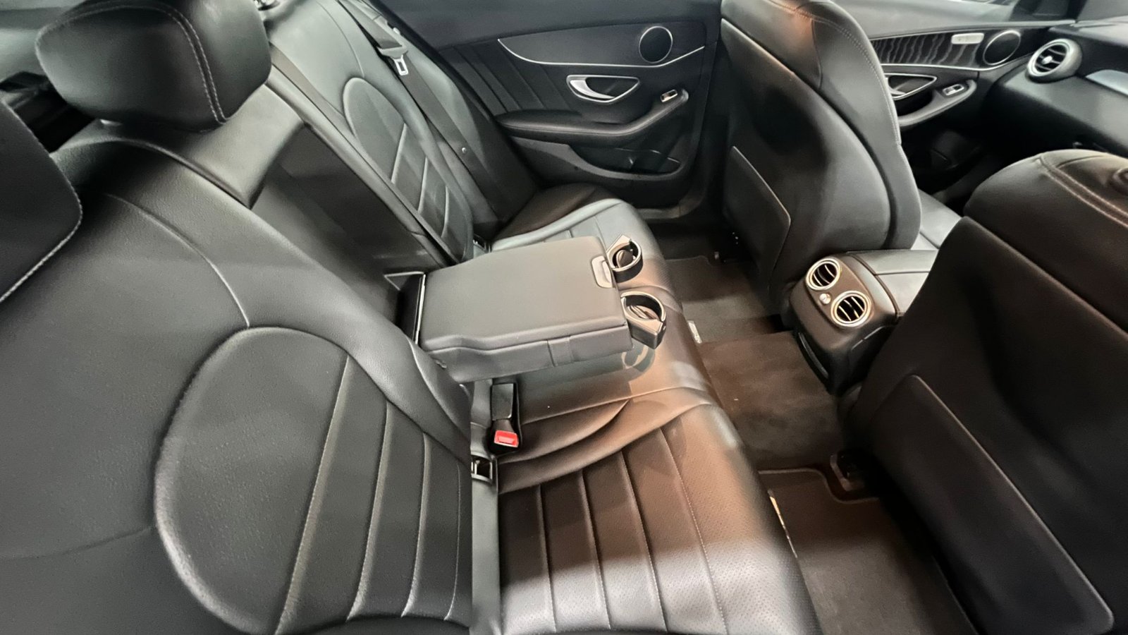 Mercedes C Class - Image 28