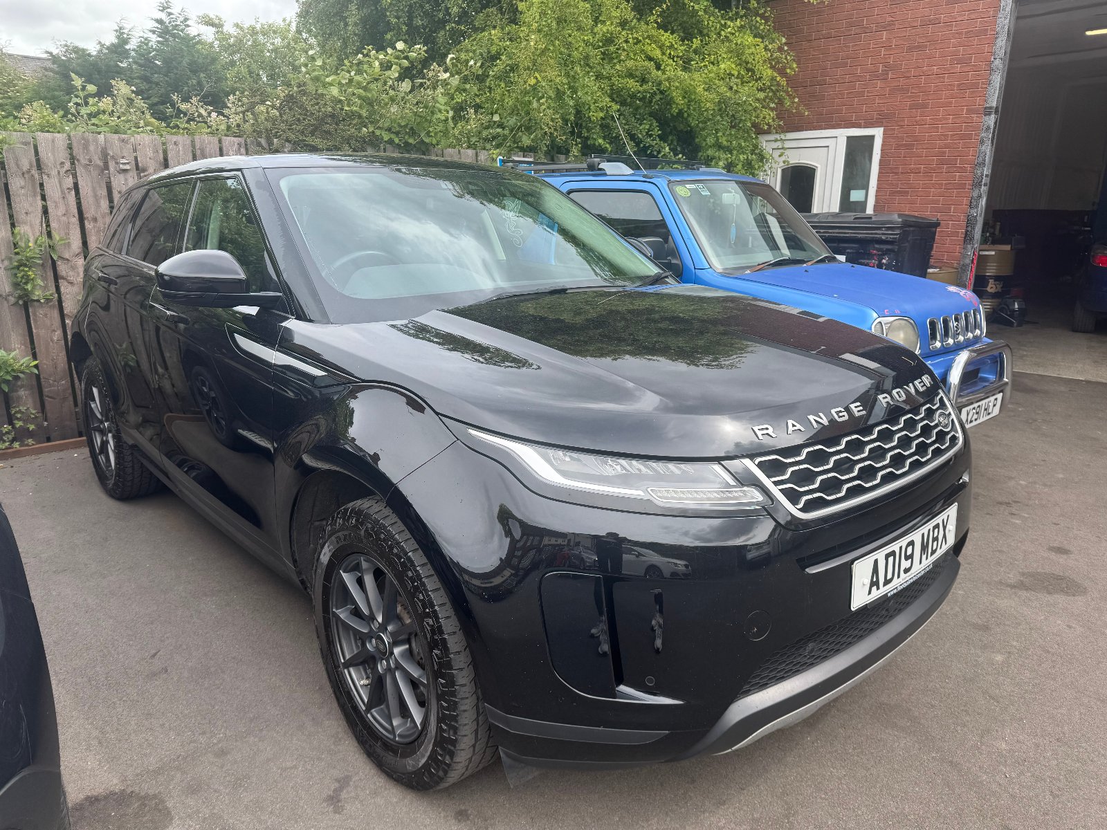 Land Rover Range Rover Evoque - Image 2