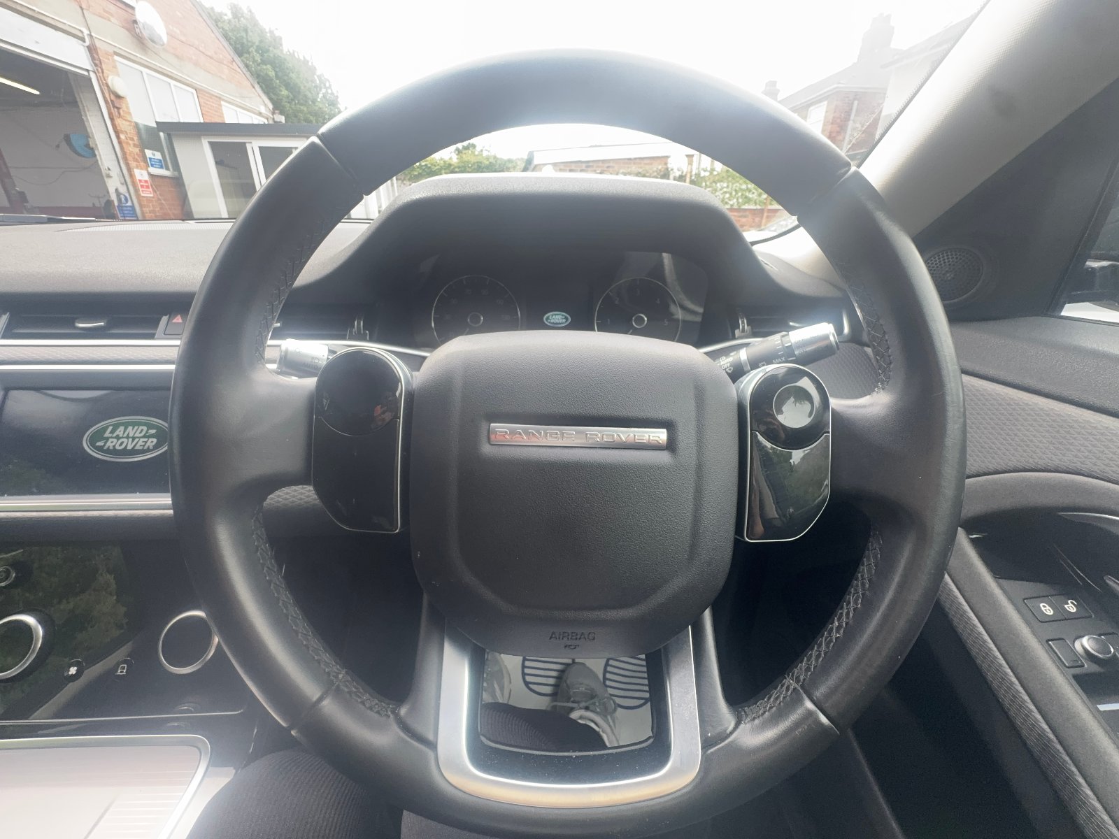 Land Rover Range Rover Evoque - Image 4