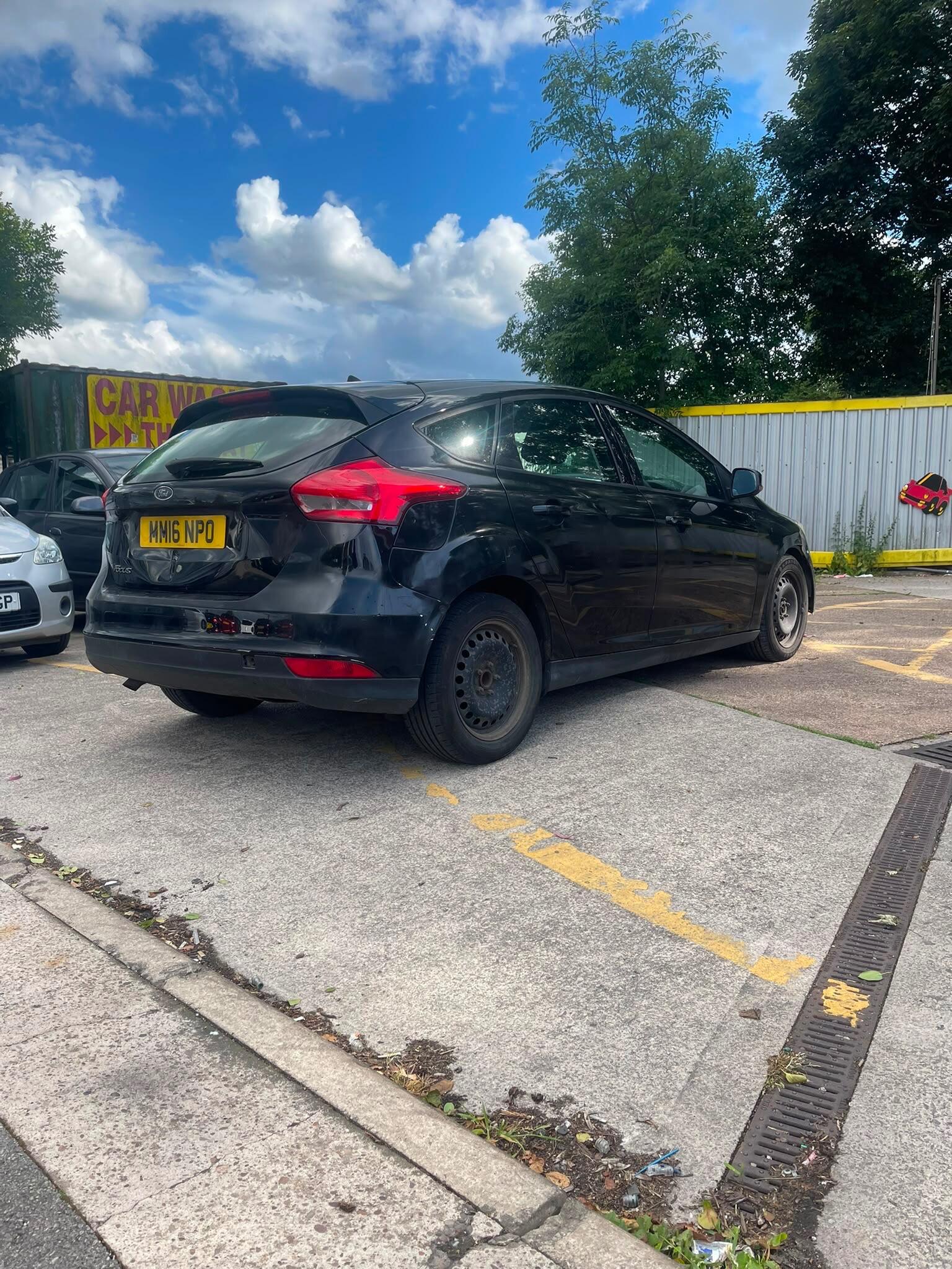 Ford Focus - Image 2