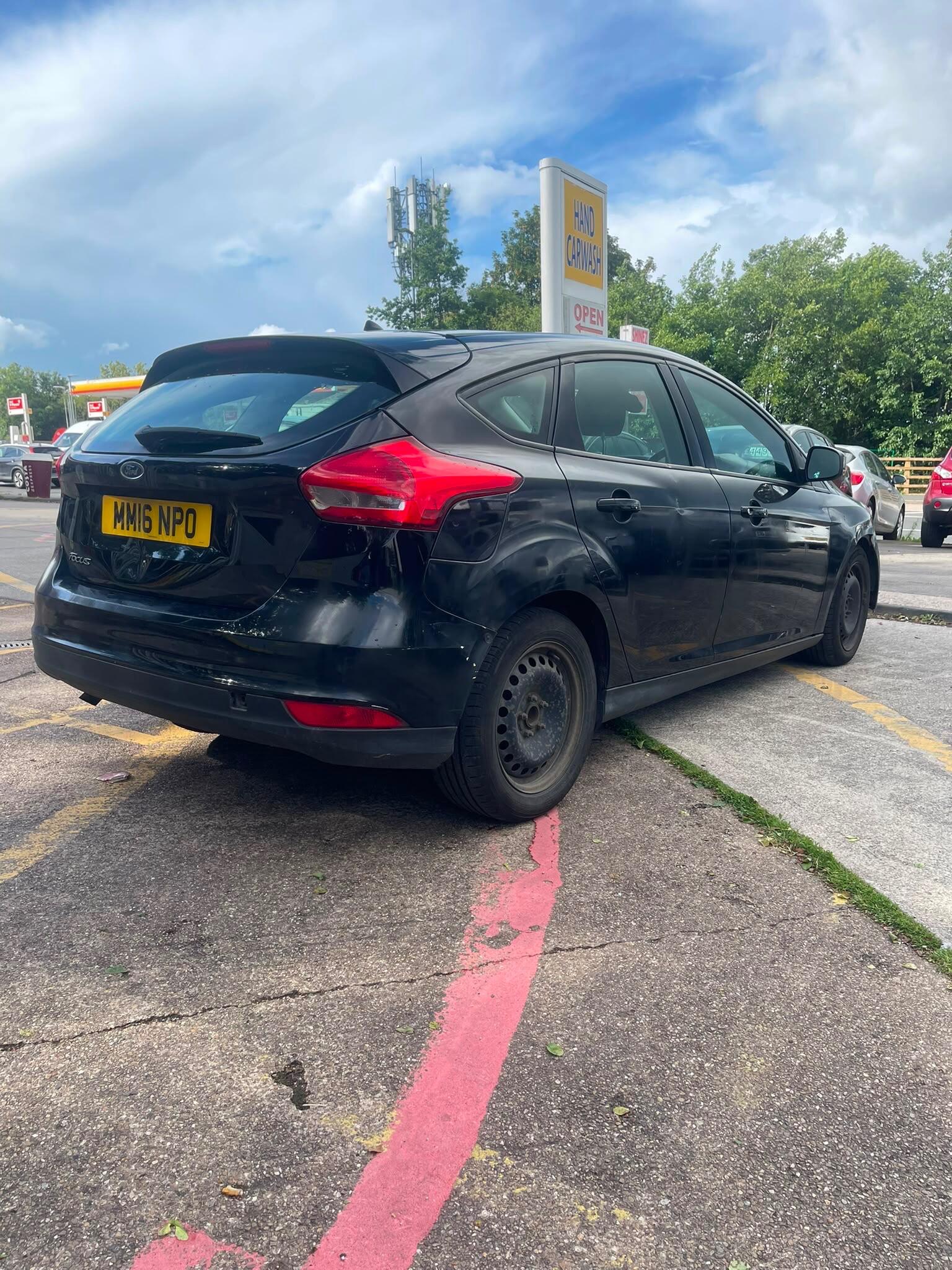 Ford Focus - Image 7