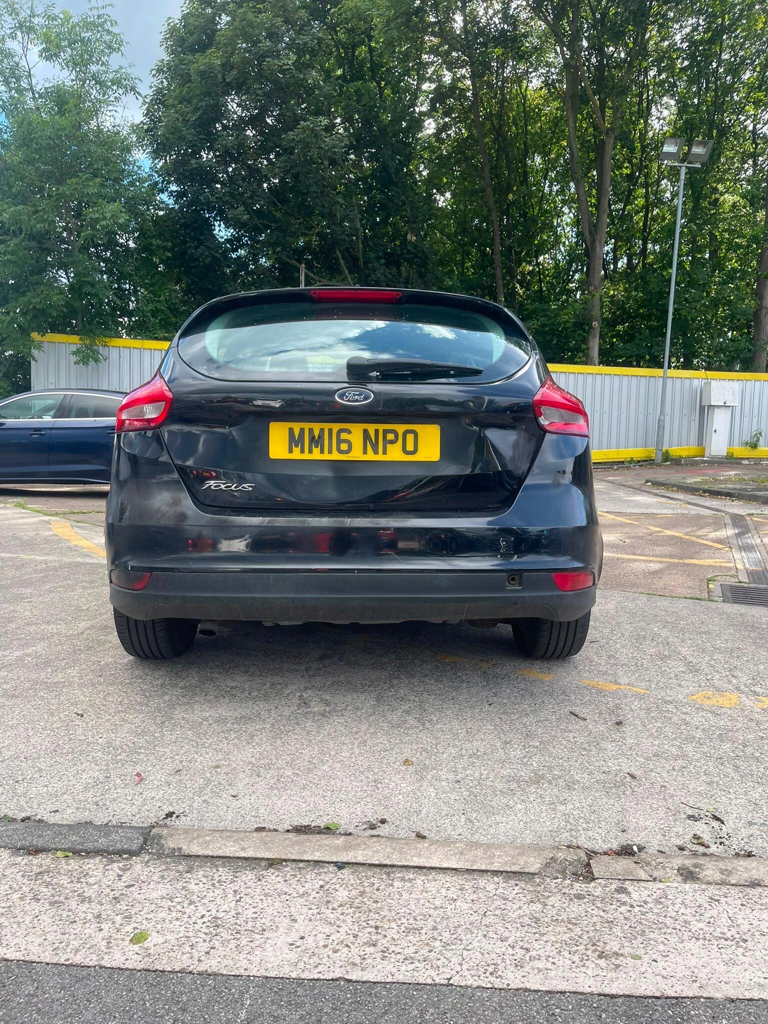 Ford Focus - Image 8