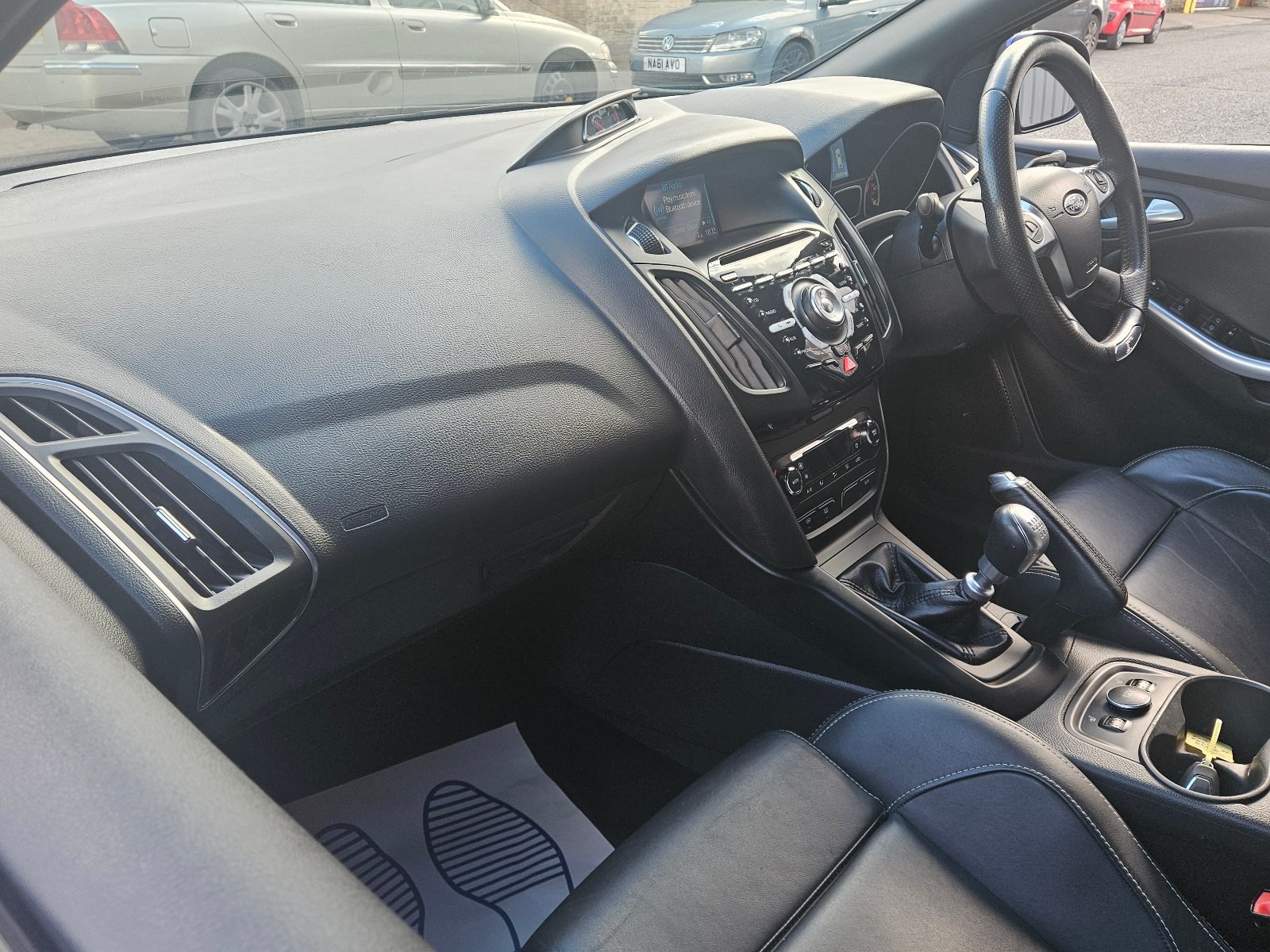 Ford Focus - Image 18