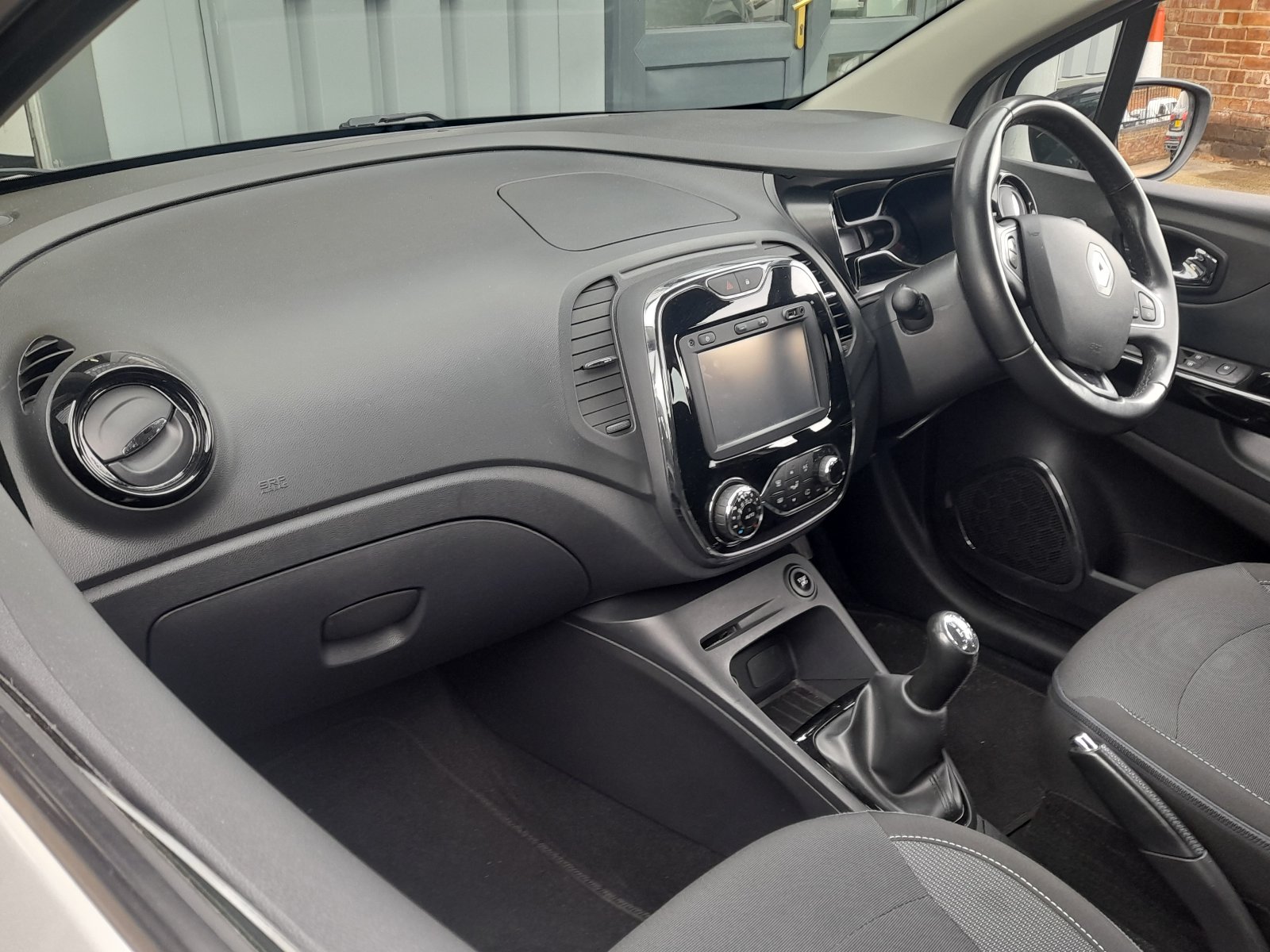 Renault Captur - Image 9