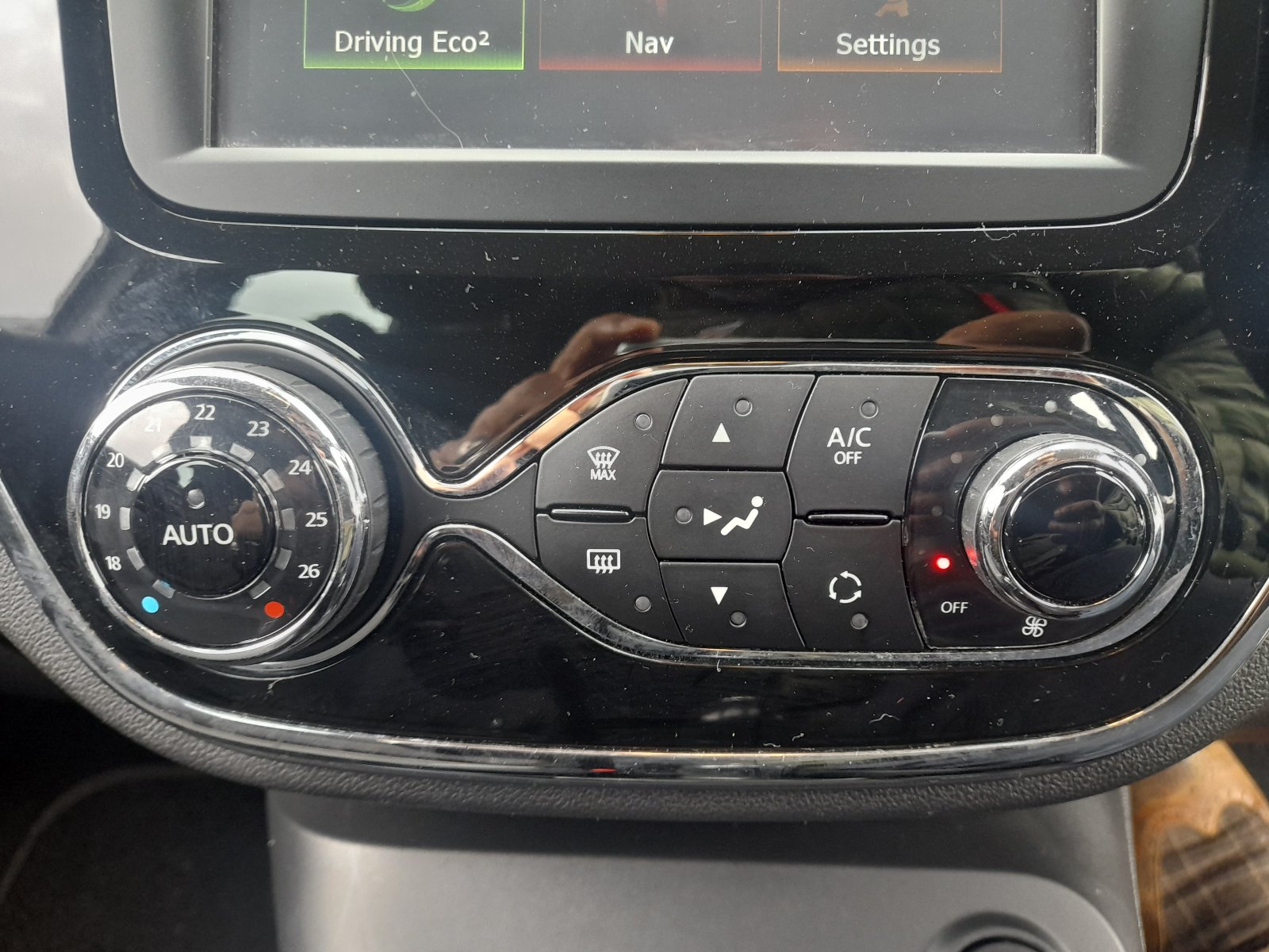 Renault Captur - Image 27