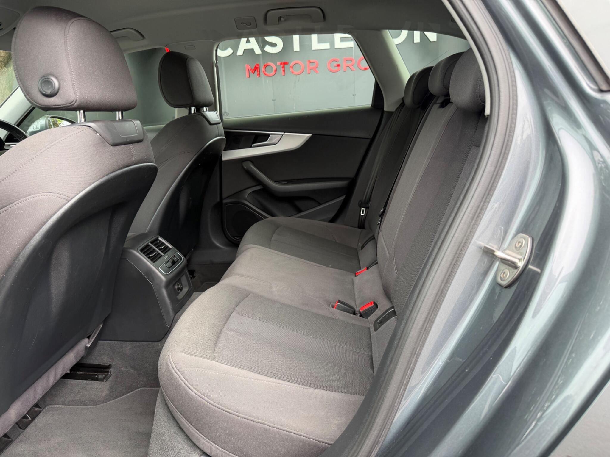 Audi A4 Avant - Image 21