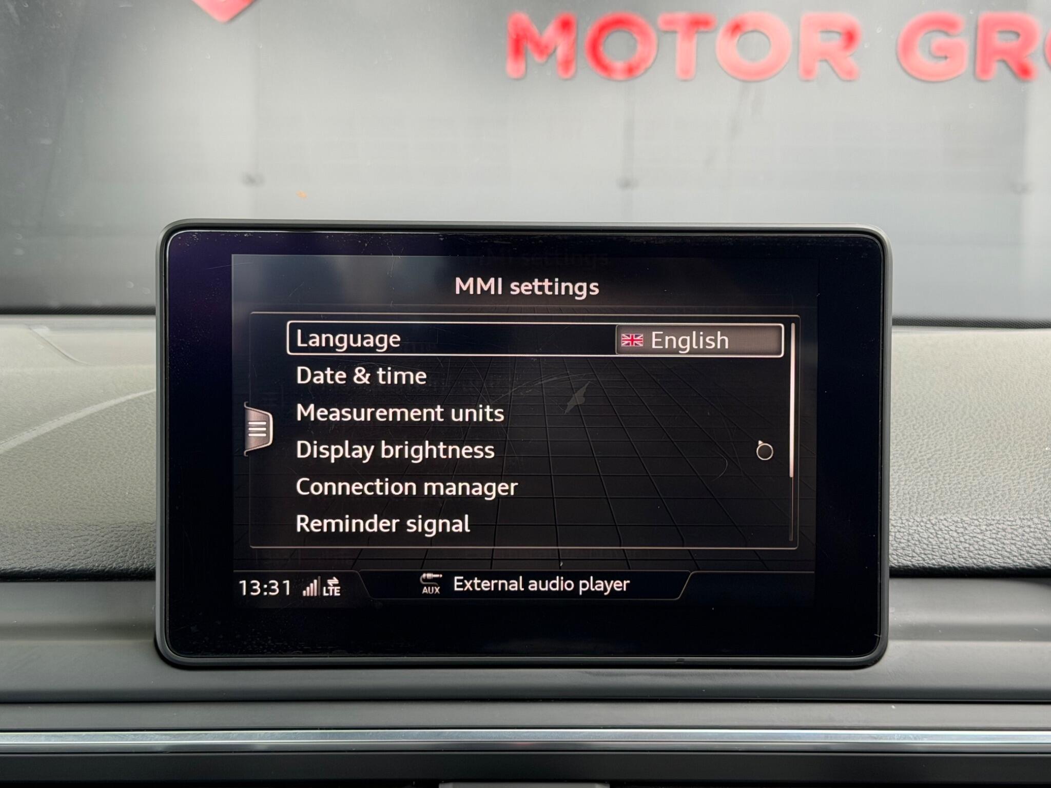Audi A4 Avant - Image 32